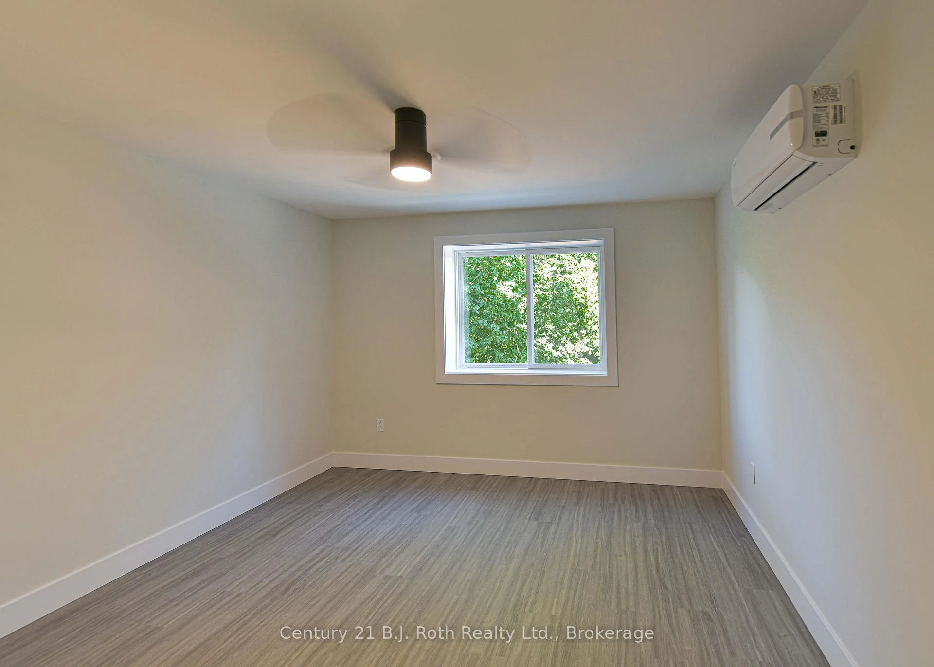 Photo 26 of Unit 1 (Main), 165 Barrie Road, Orillia — HOMEH