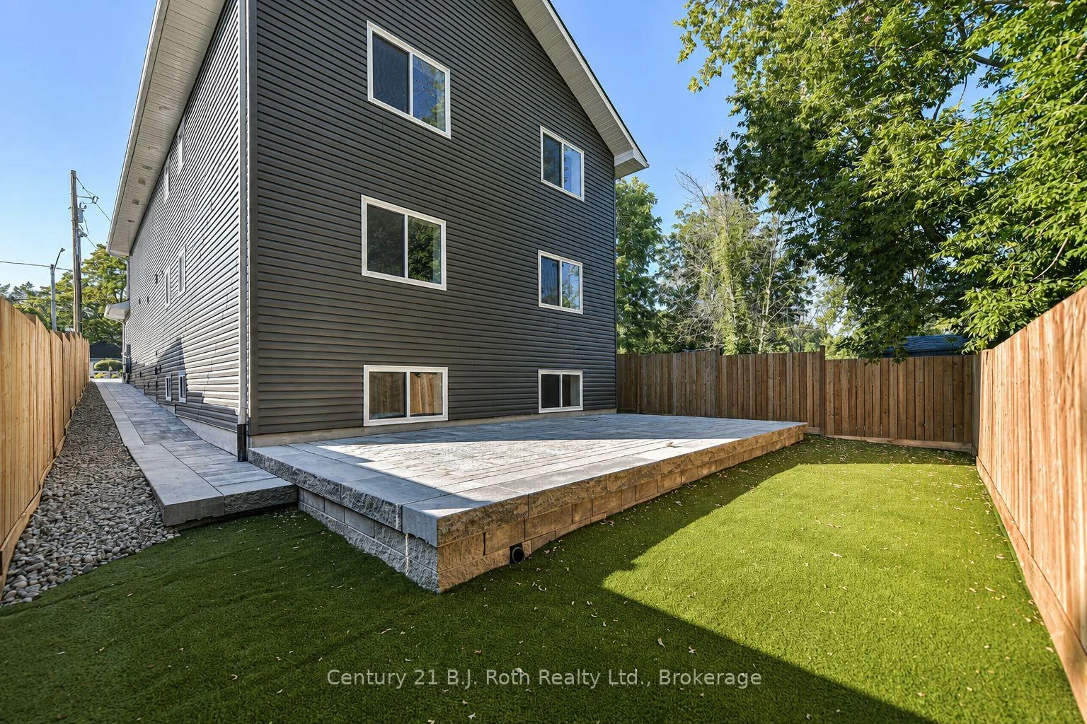 Photo 34 of Unit 1 (Main), 165 Barrie Road, Orillia — HOMEH