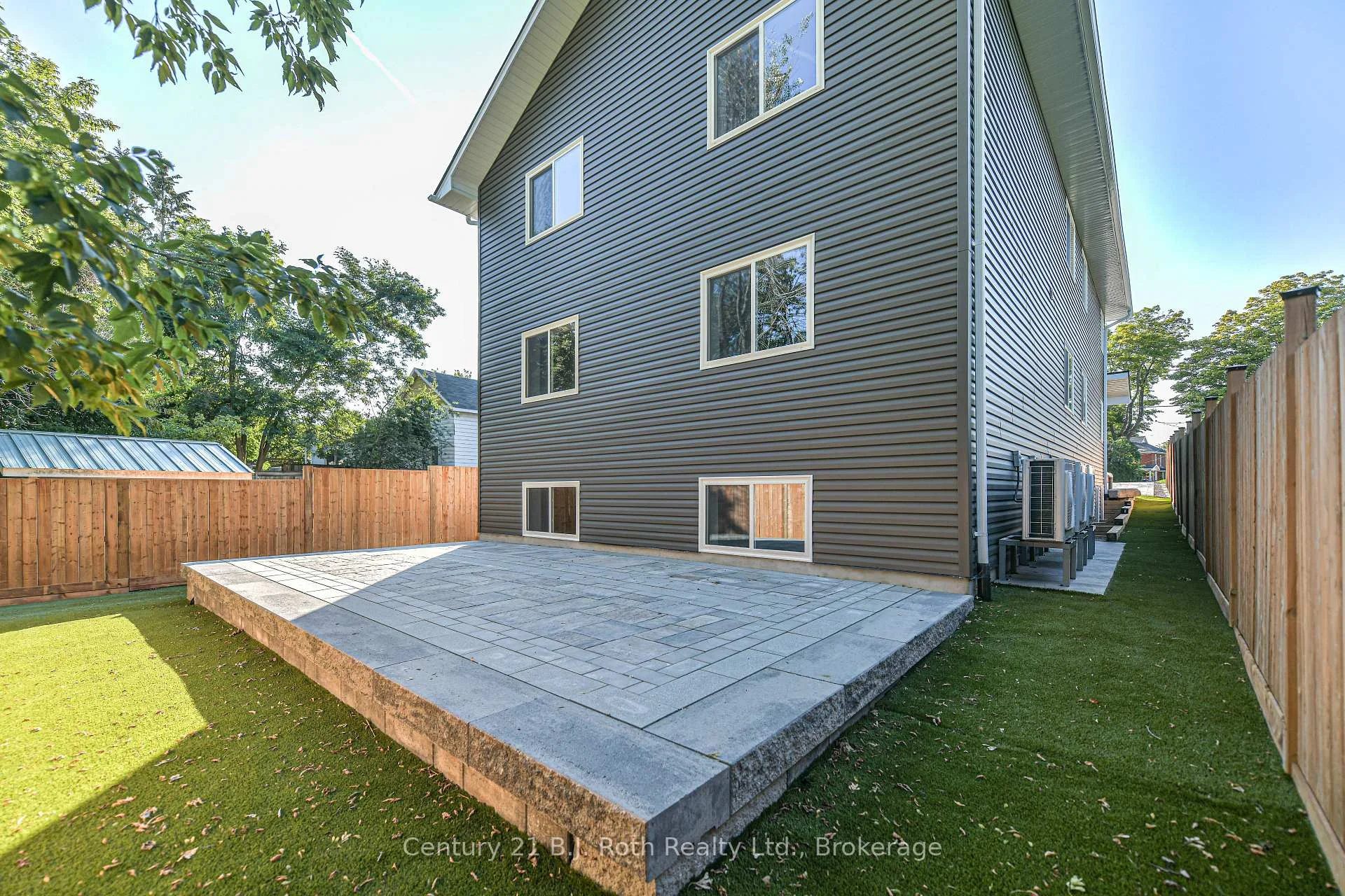 Photo 35 of Unit 1 (Main), 165 Barrie Road, Orillia — HOMEH