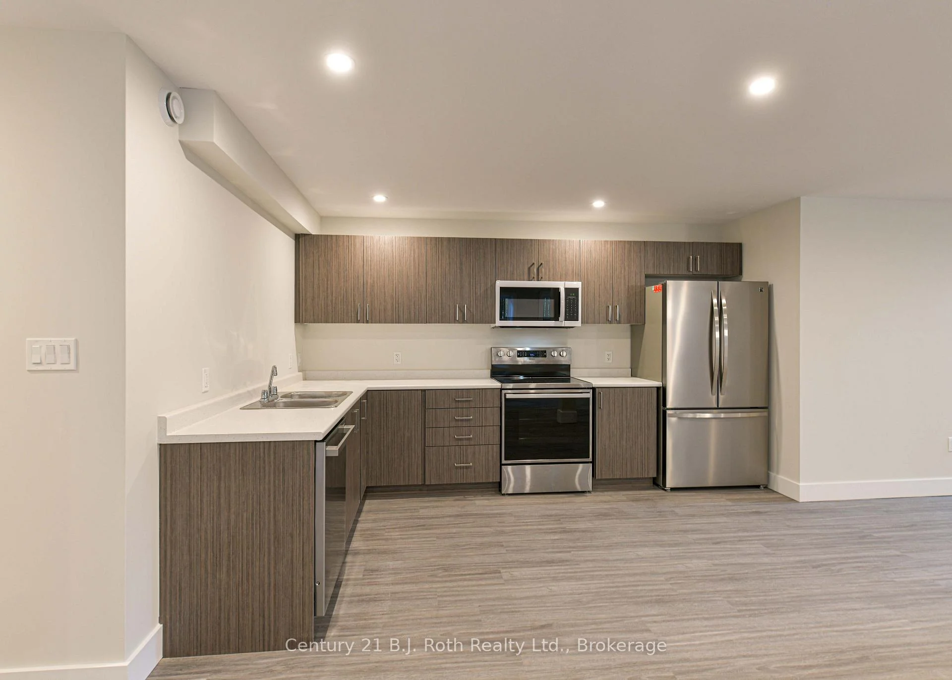 Photo 22 of Unit 3 (Lower), 165 Barrie Road, Orillia — HOMEH