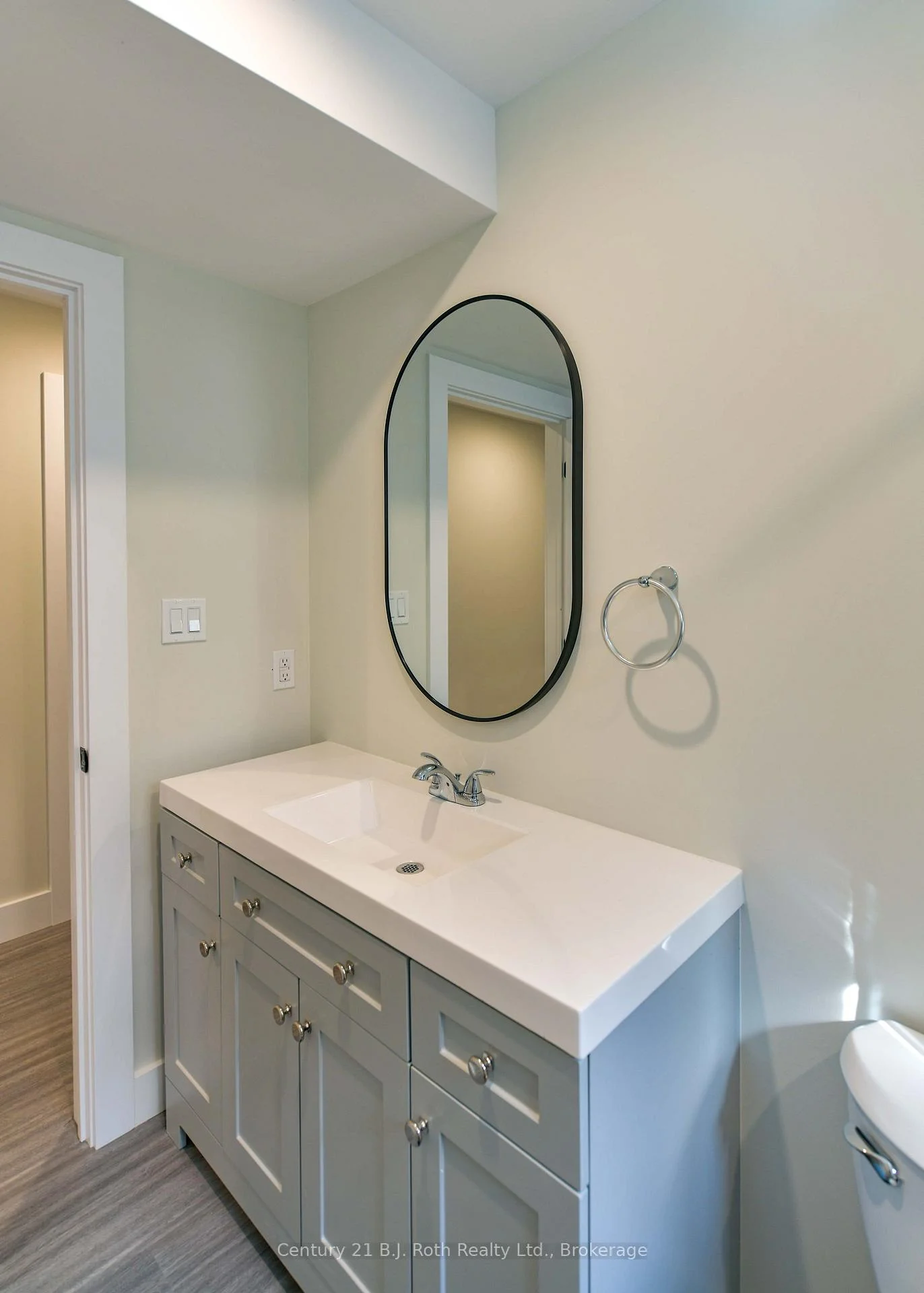 Photo 29 of Unit 3 (Lower), 165 Barrie Road, Orillia — HOMEH