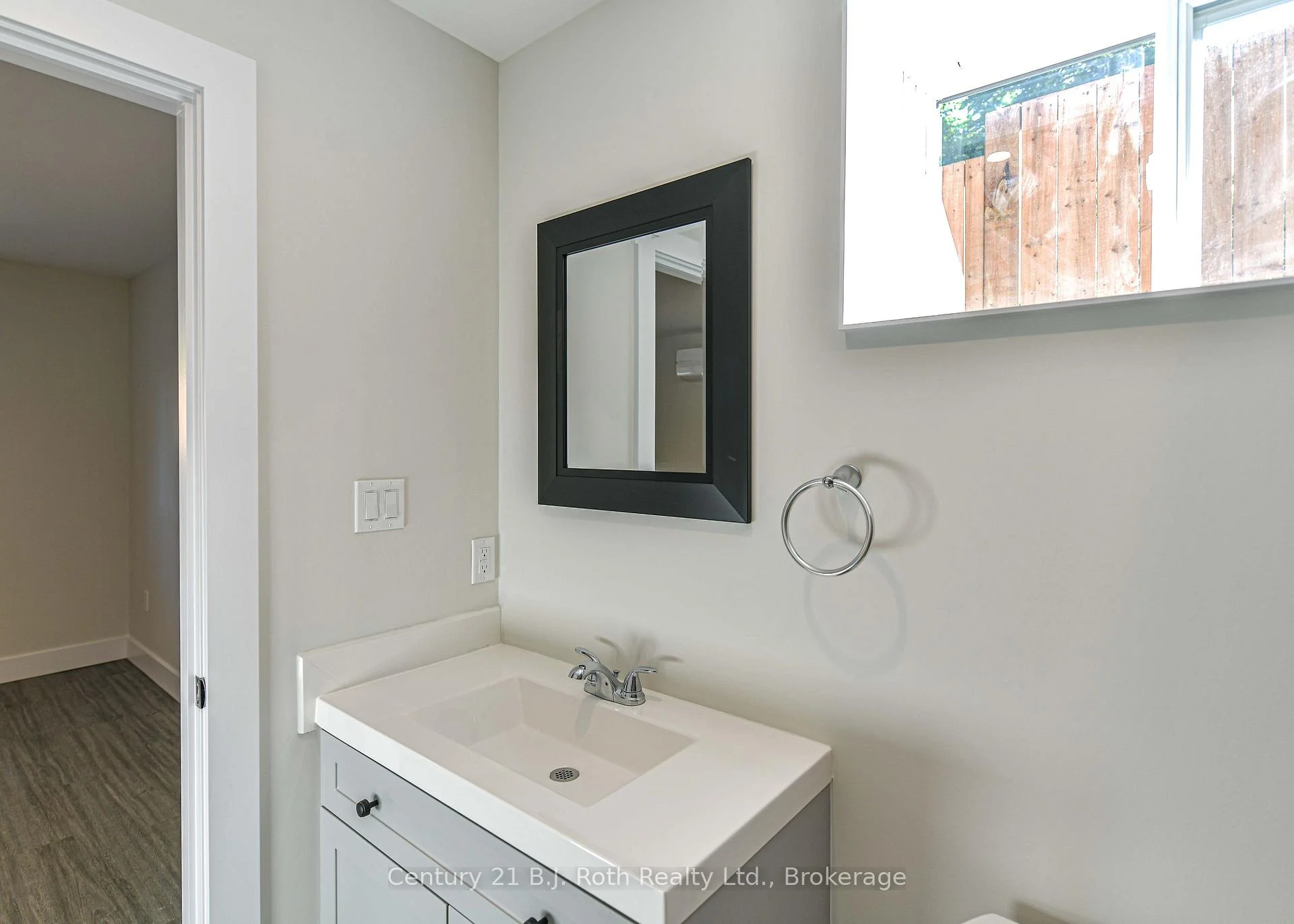Photo 38 of Unit 3 (Lower), 165 Barrie Road, Orillia — HOMEH