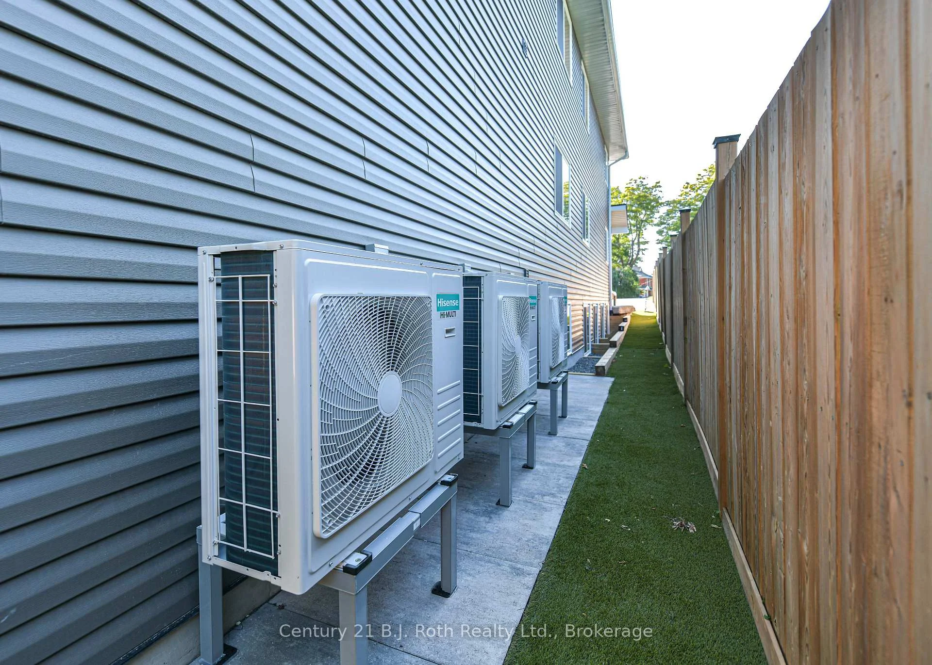 Photo 45 of Unit 3 (Lower), 165 Barrie Road, Orillia — HOMEH