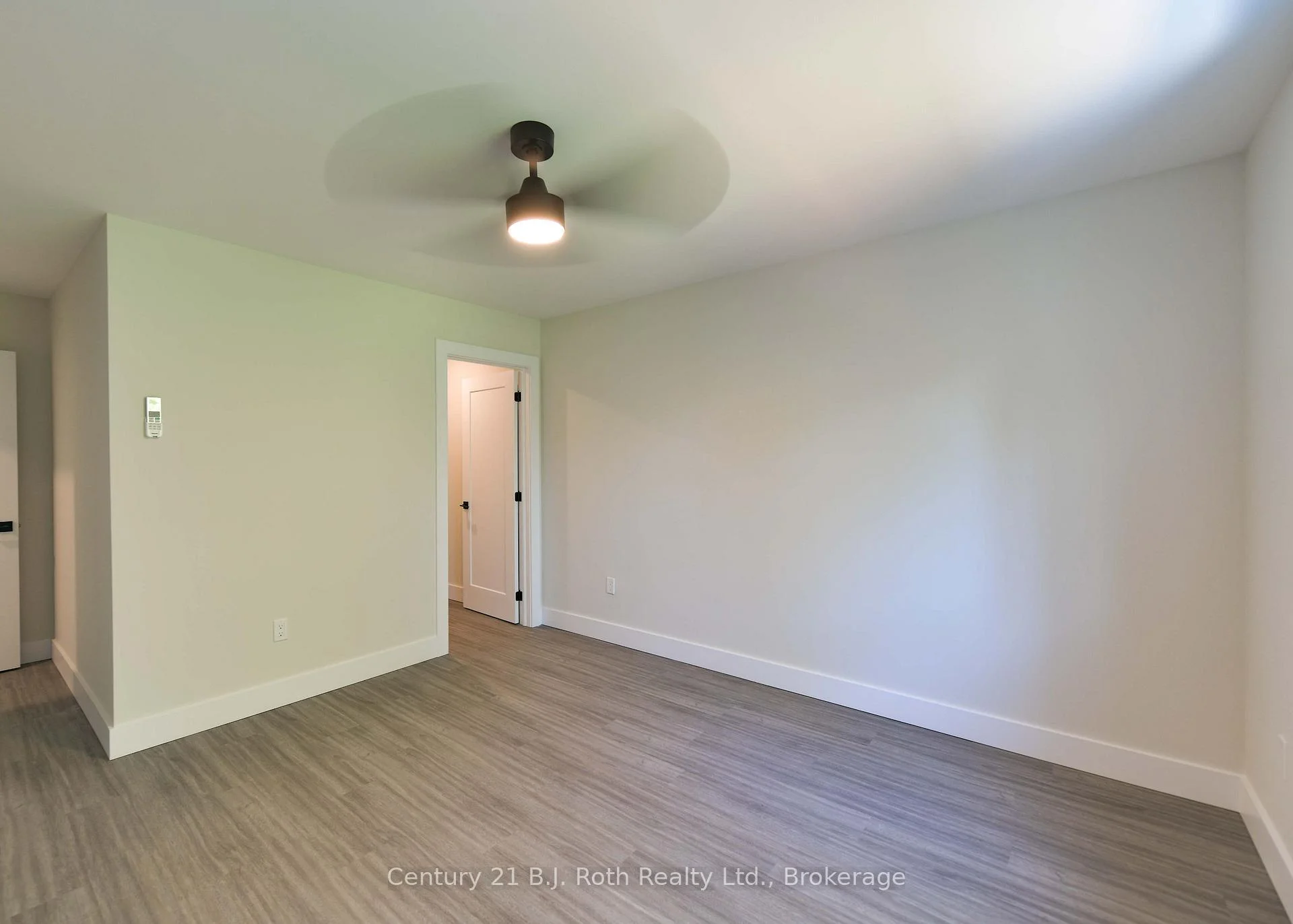 Photo 31 of Unit 2 (Upper), 165 Barrie Road, Orillia — HOMEH