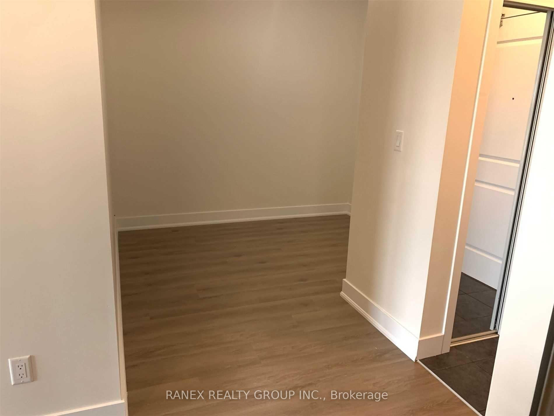 Photo 9 of Unit 424, 5317 Upper Middle Road, Burlington, Orchard — HOMEH