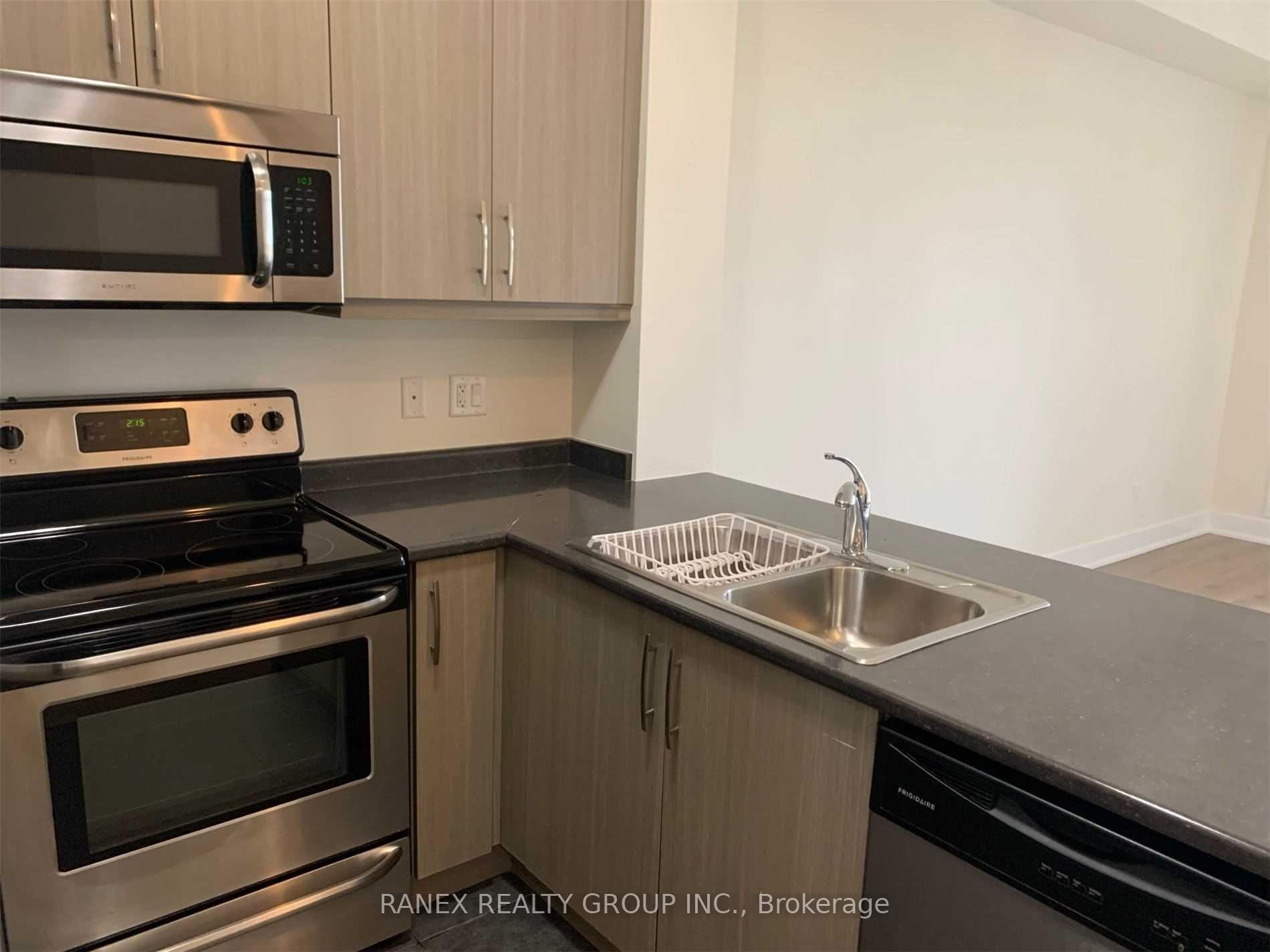 Photo 18 of Unit 424, 5317 Upper Middle Road, Burlington, Orchard — HOMEH