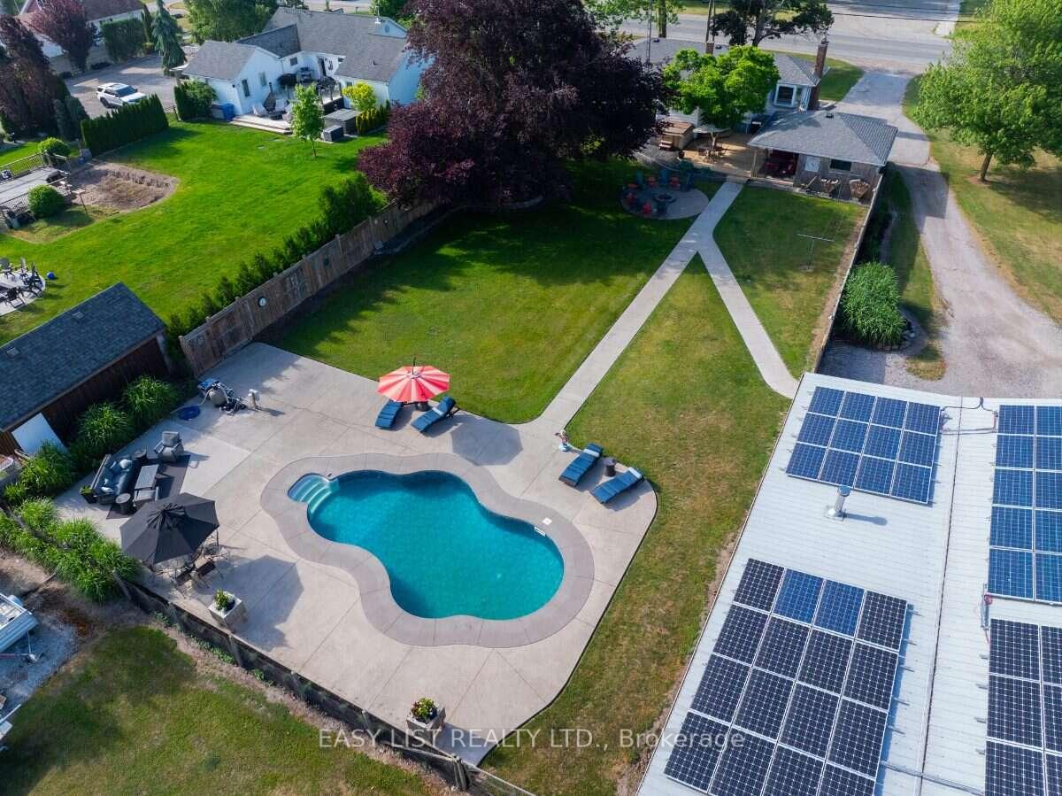 Photo 2 of 710 Seacliff Drive, Kingsville — HOMEH