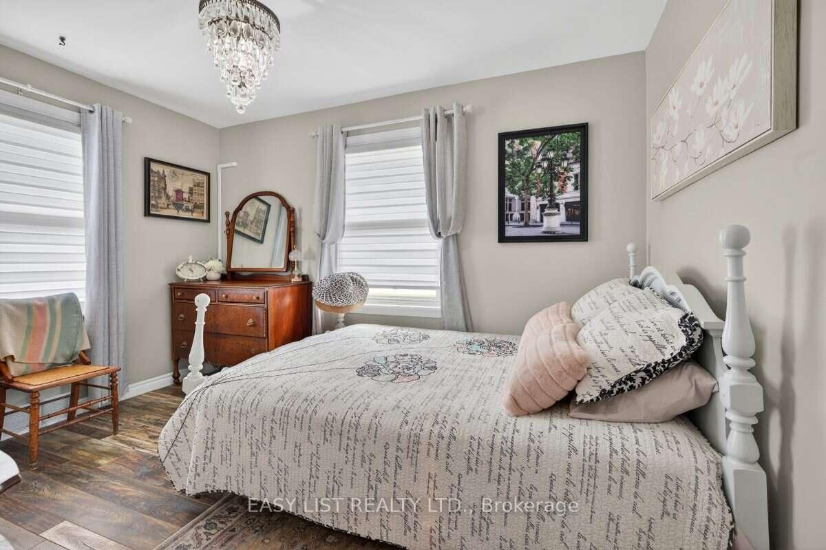 Photo 36 of 710 Seacliff Drive, Kingsville — HOMEH