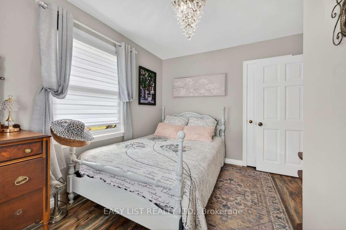 Photo 37 of 710 Seacliff Drive, Kingsville — HOMEH