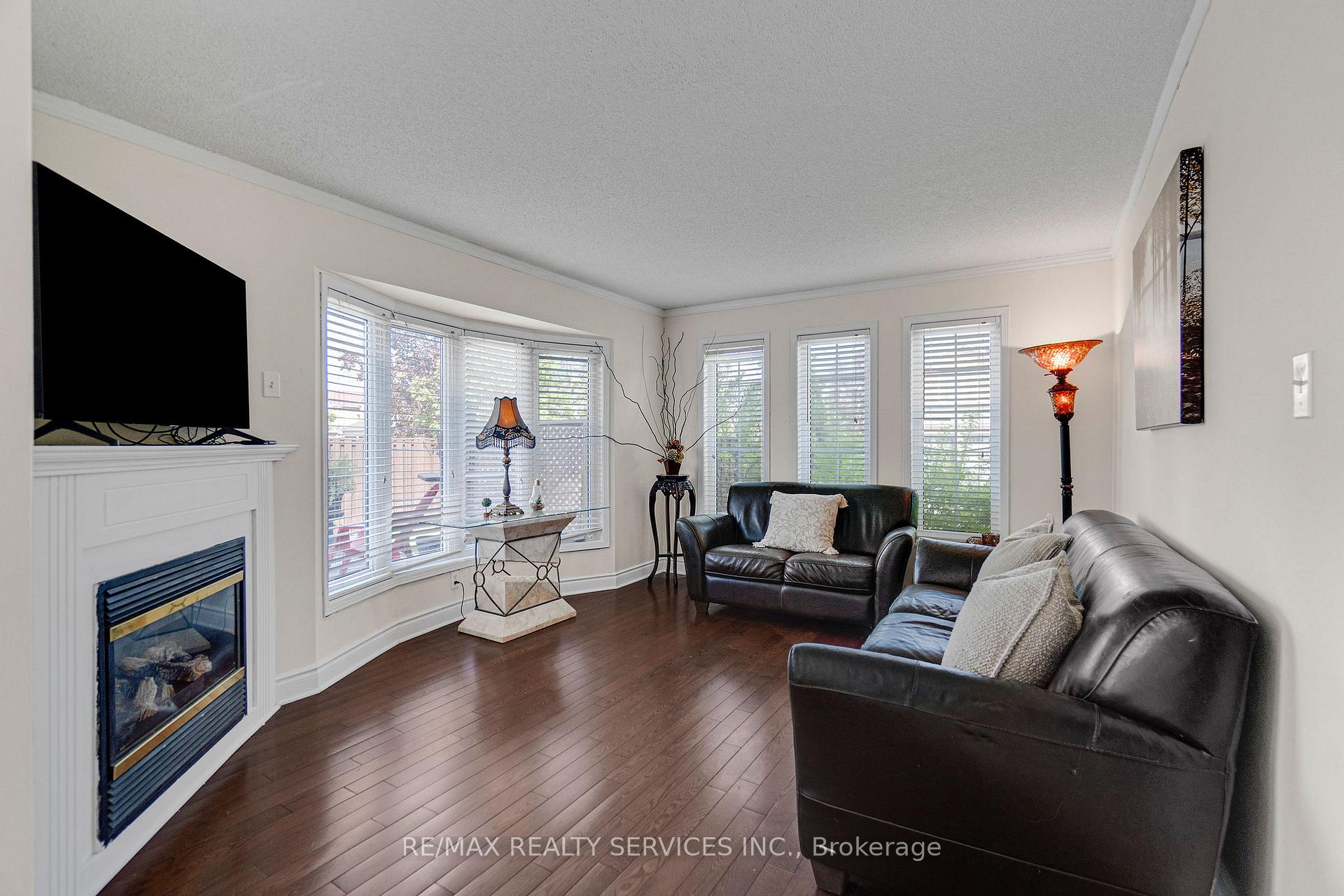 Photo 14 of 7419 Black Walnut Trail, Mississauga, Lisgar — HOMEH