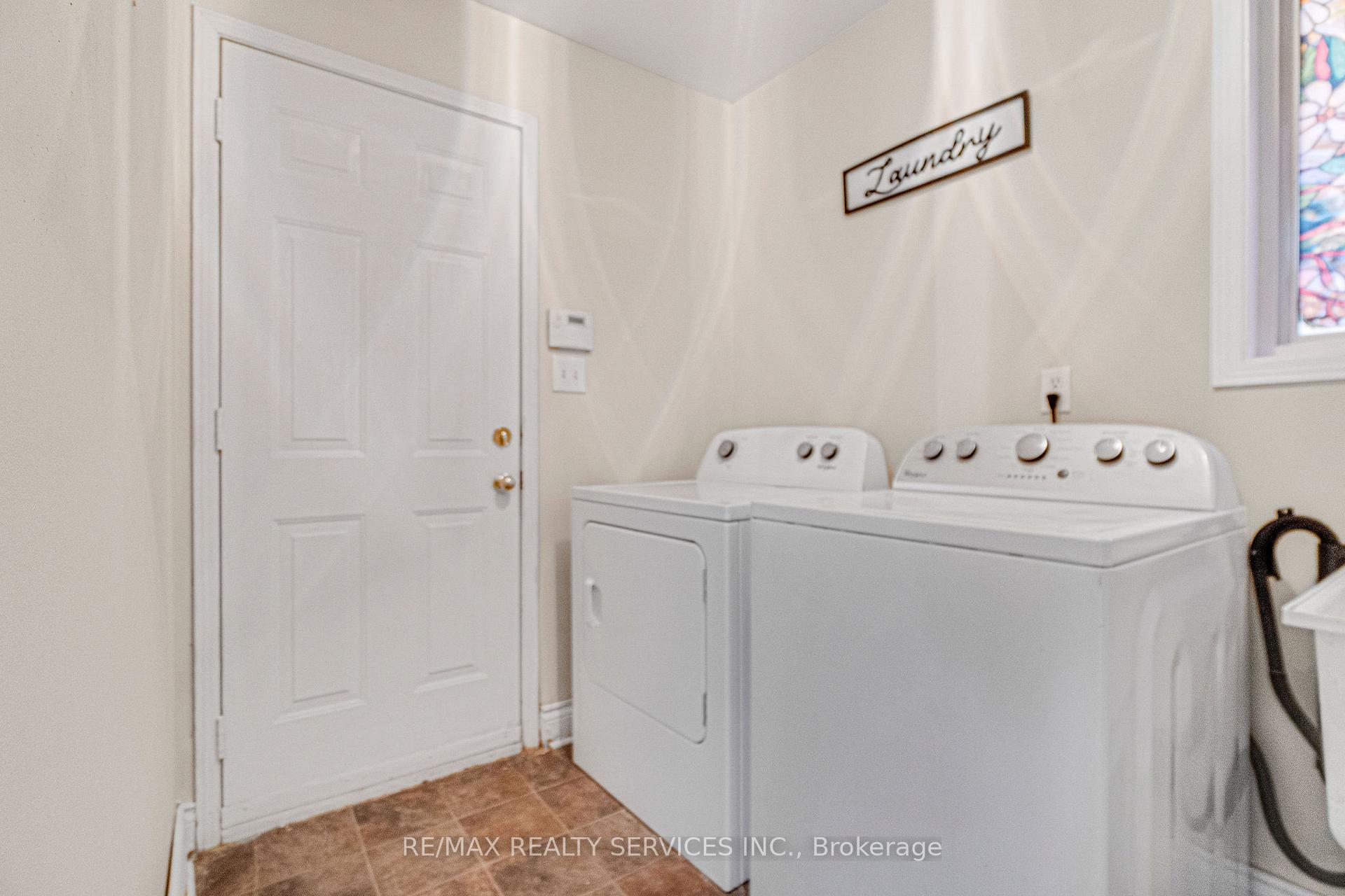 Photo 21 of 7419 Black Walnut Trail, Mississauga, Lisgar — HOMEH