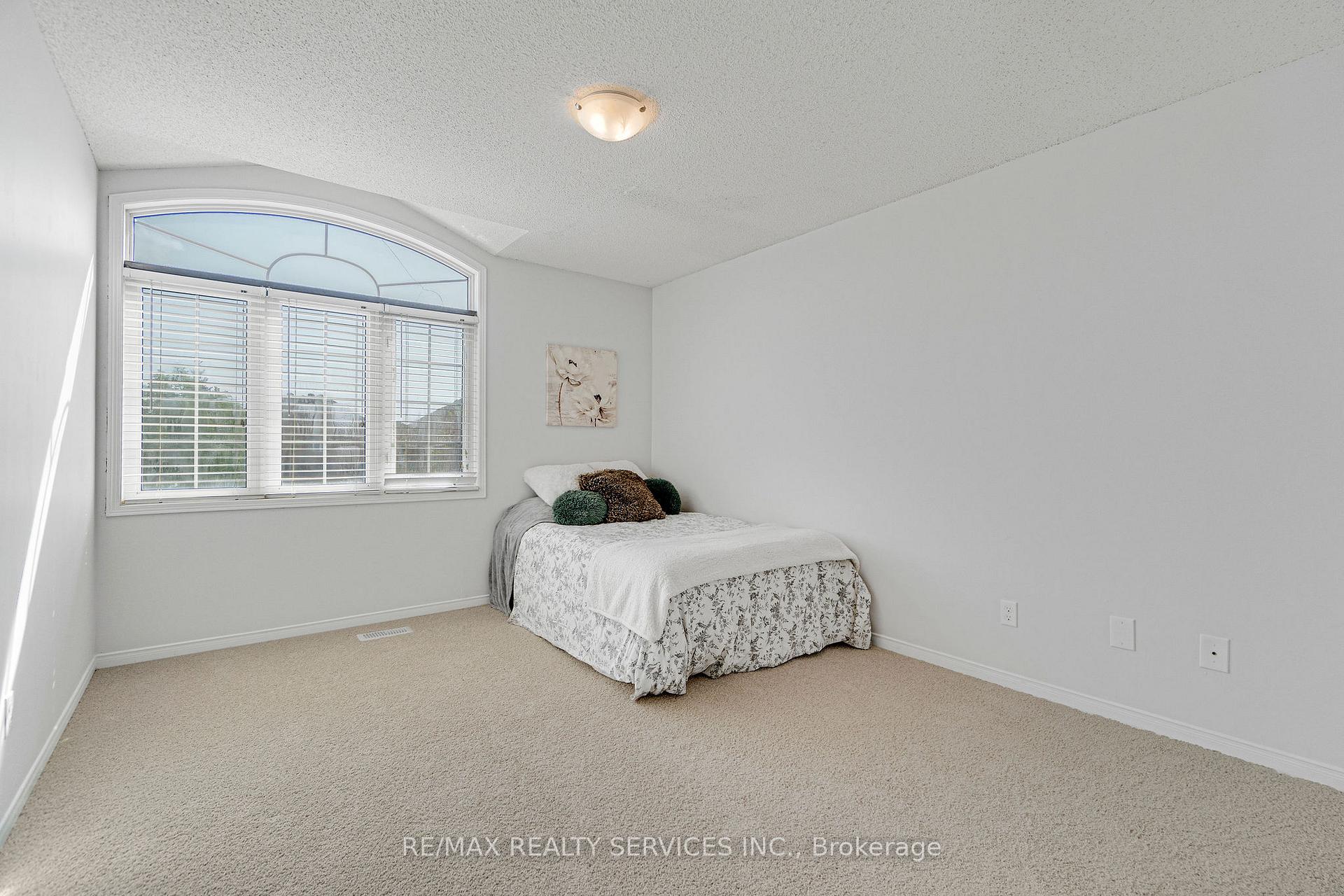 Photo 27 of 7419 Black Walnut Trail, Mississauga, Lisgar — HOMEH