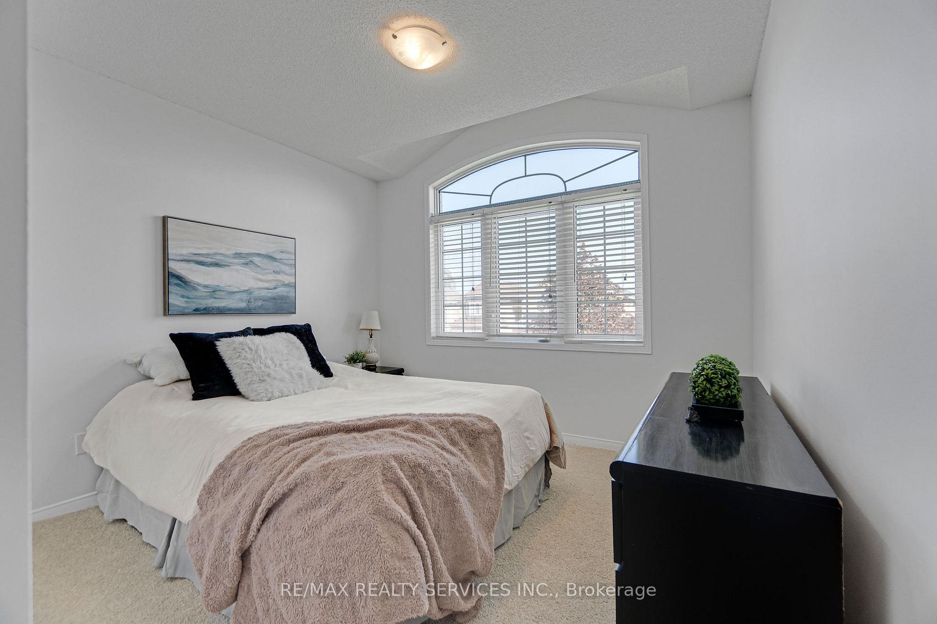 Photo 31 of 7419 Black Walnut Trail, Mississauga, Lisgar — HOMEH