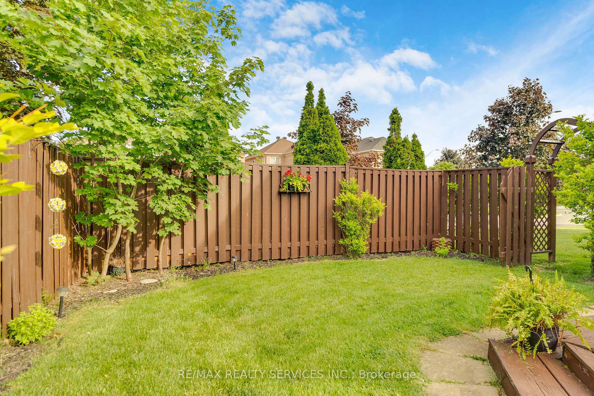 Photo 41 of 7419 Black Walnut Trail, Mississauga, Lisgar — HOMEH