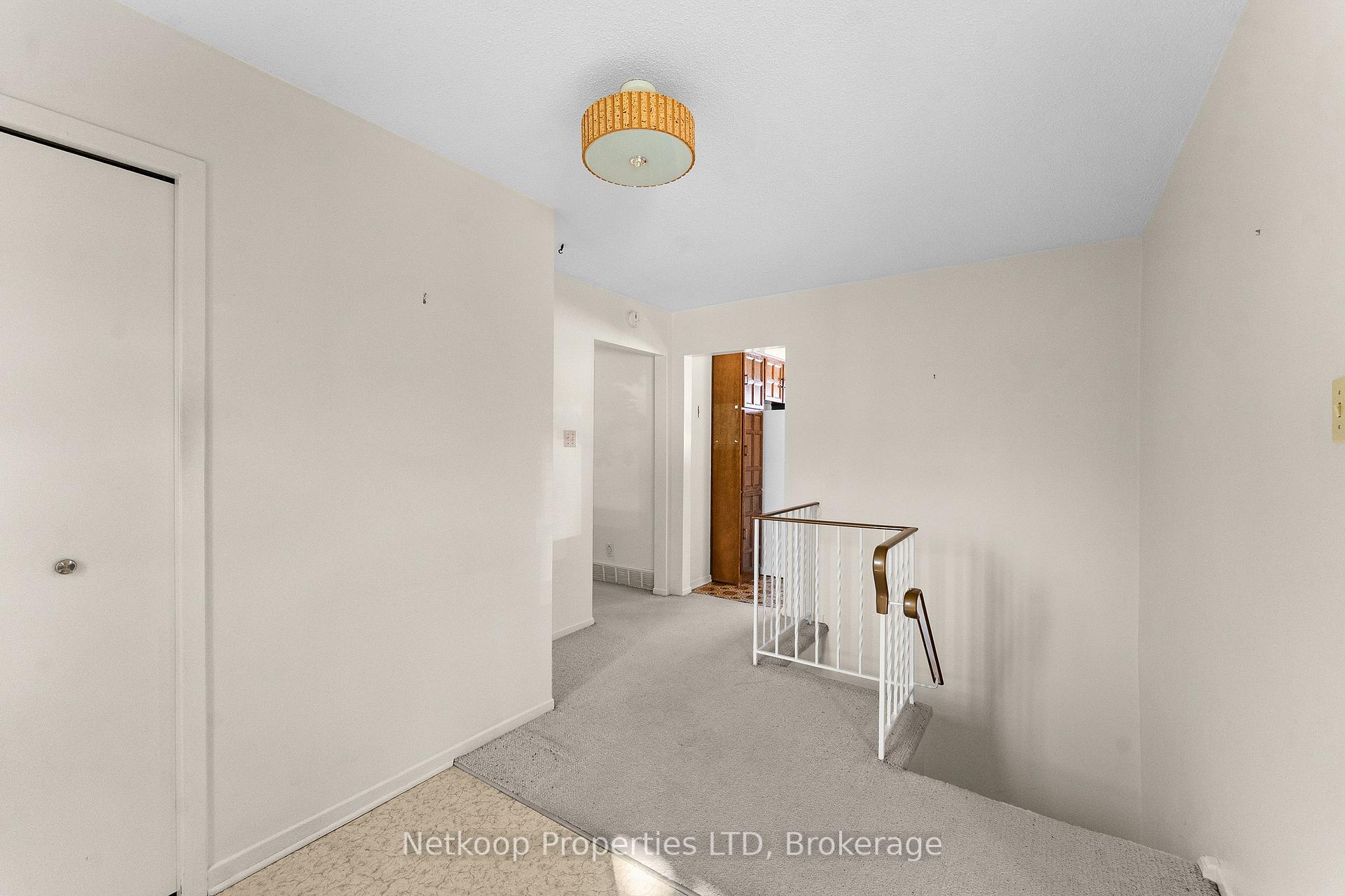 Photo 10 of 1794 Bonaventure Terrace, Ottawa, Convent Glen South — HOMEH