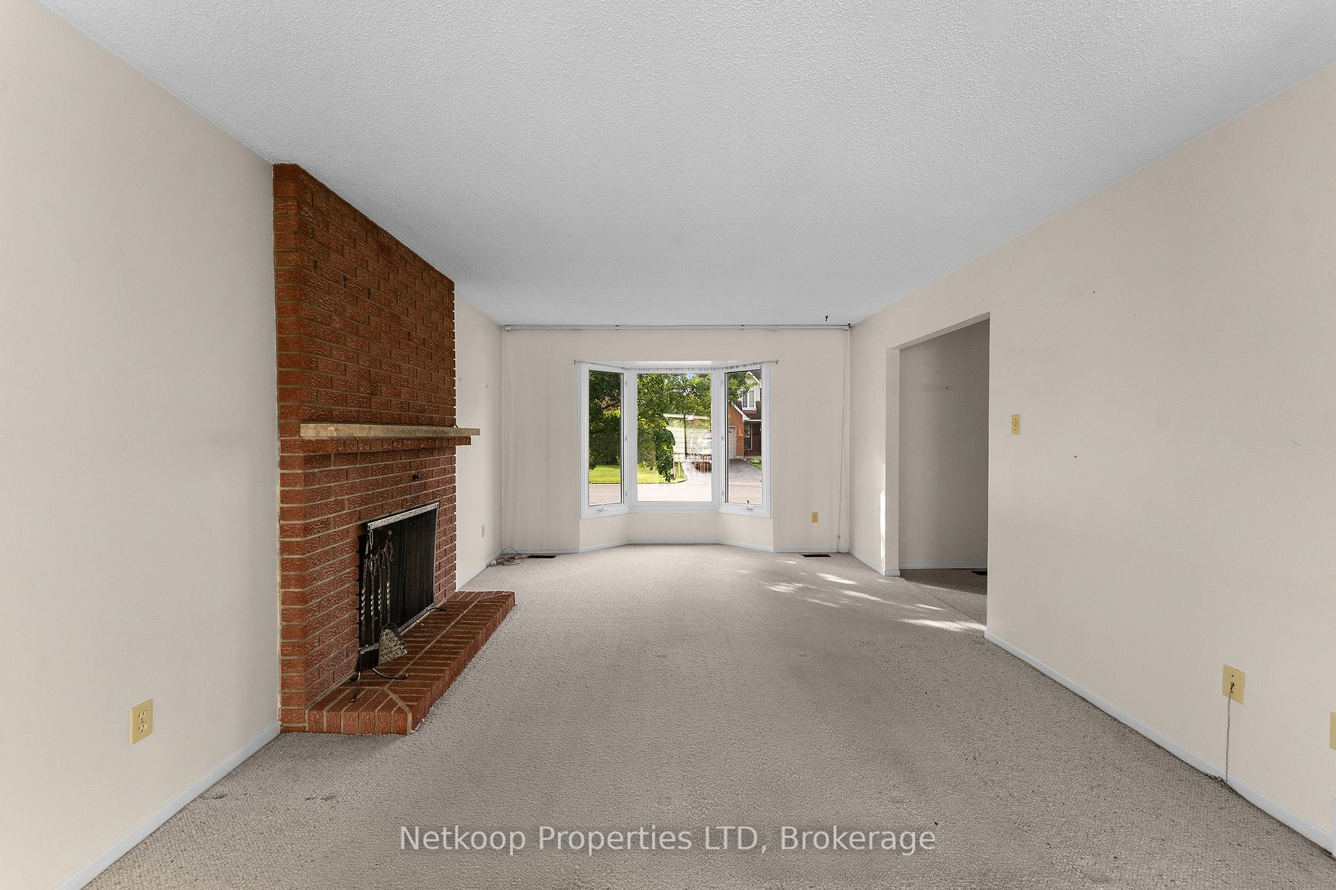 Photo 16 of 1794 Bonaventure Terrace, Ottawa, Convent Glen South — HOMEH