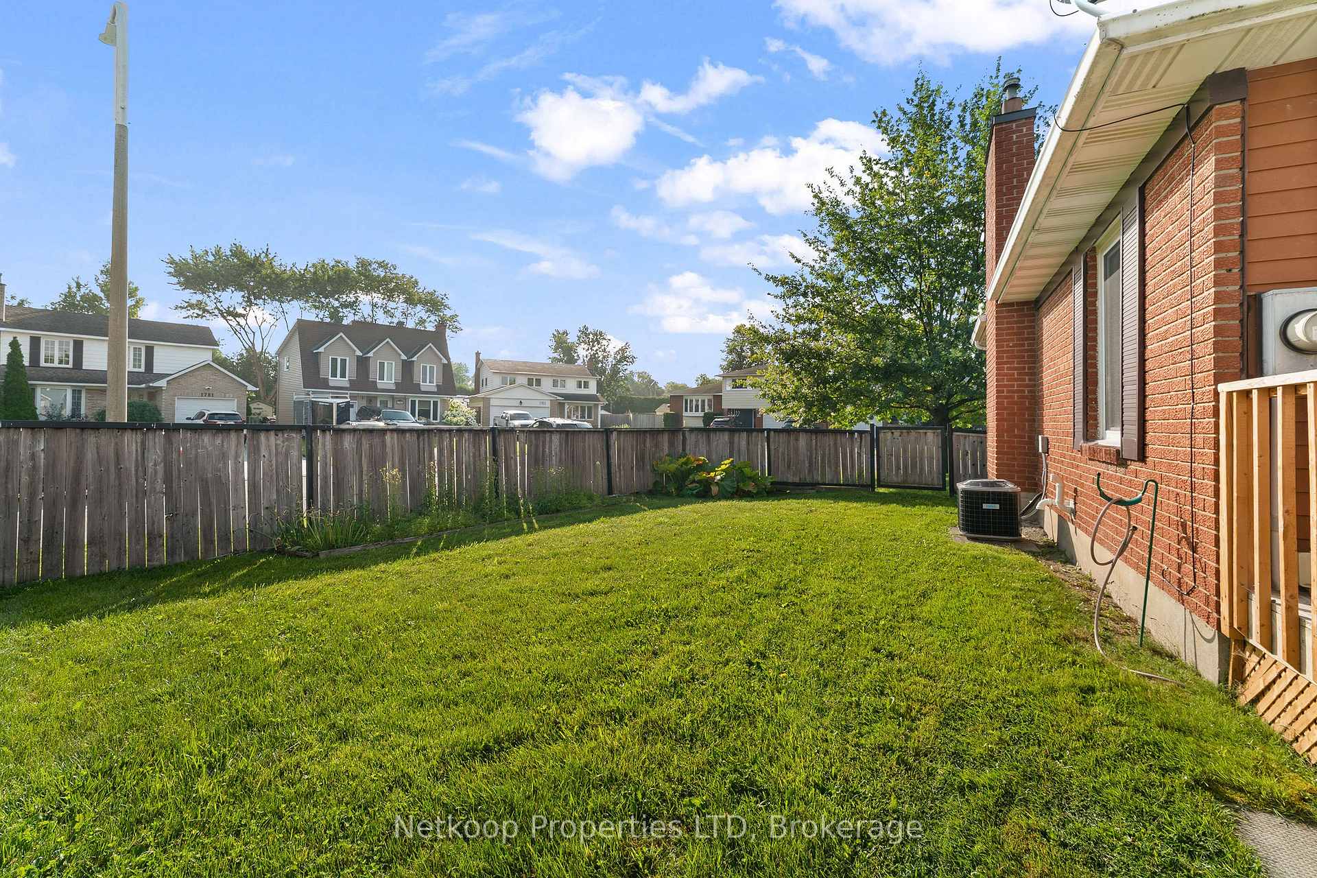 Photo 35 of 1794 Bonaventure Terrace, Ottawa, Convent Glen South — HOMEH