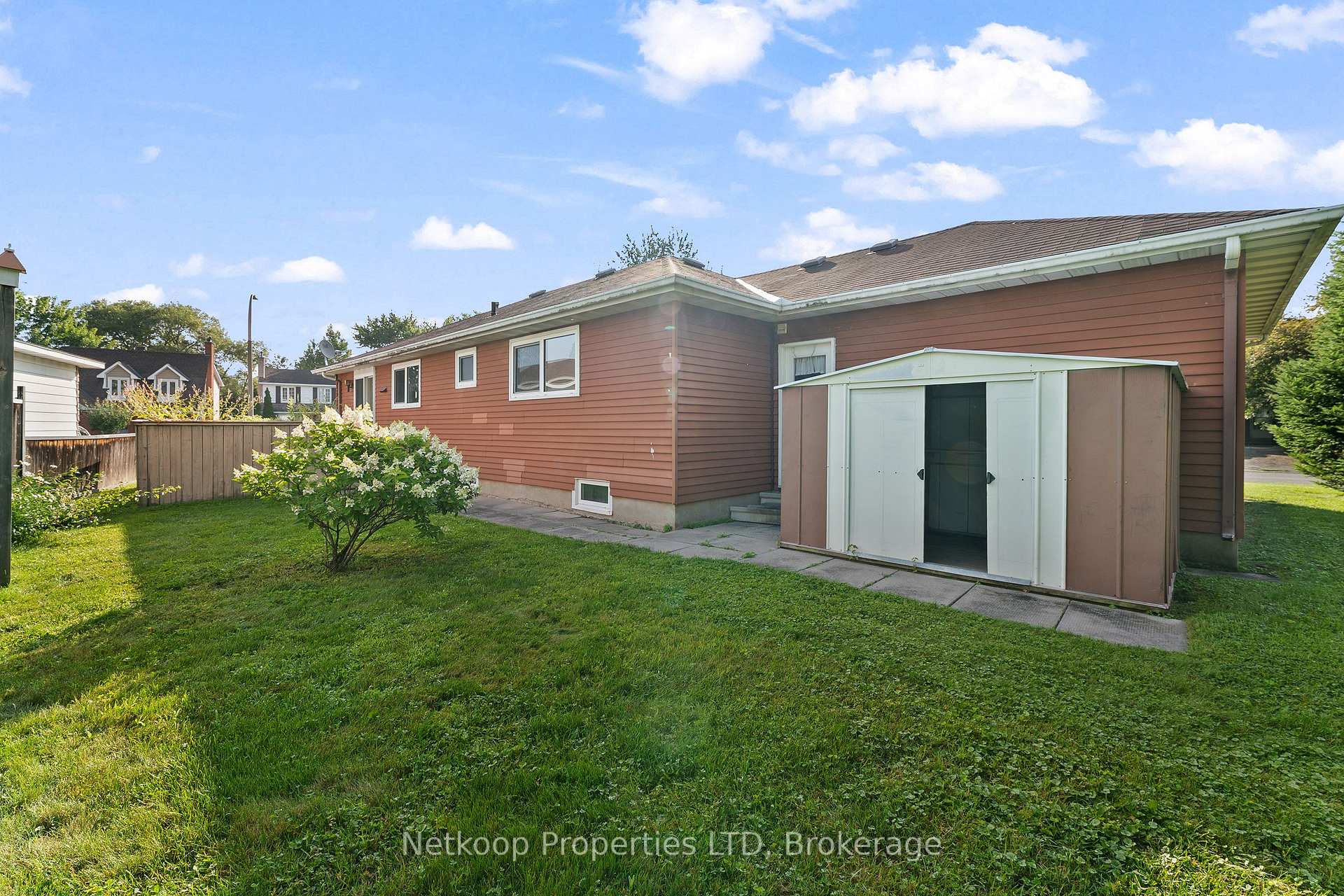 Photo 38 of 1794 Bonaventure Terrace, Ottawa, Convent Glen South — HOMEH