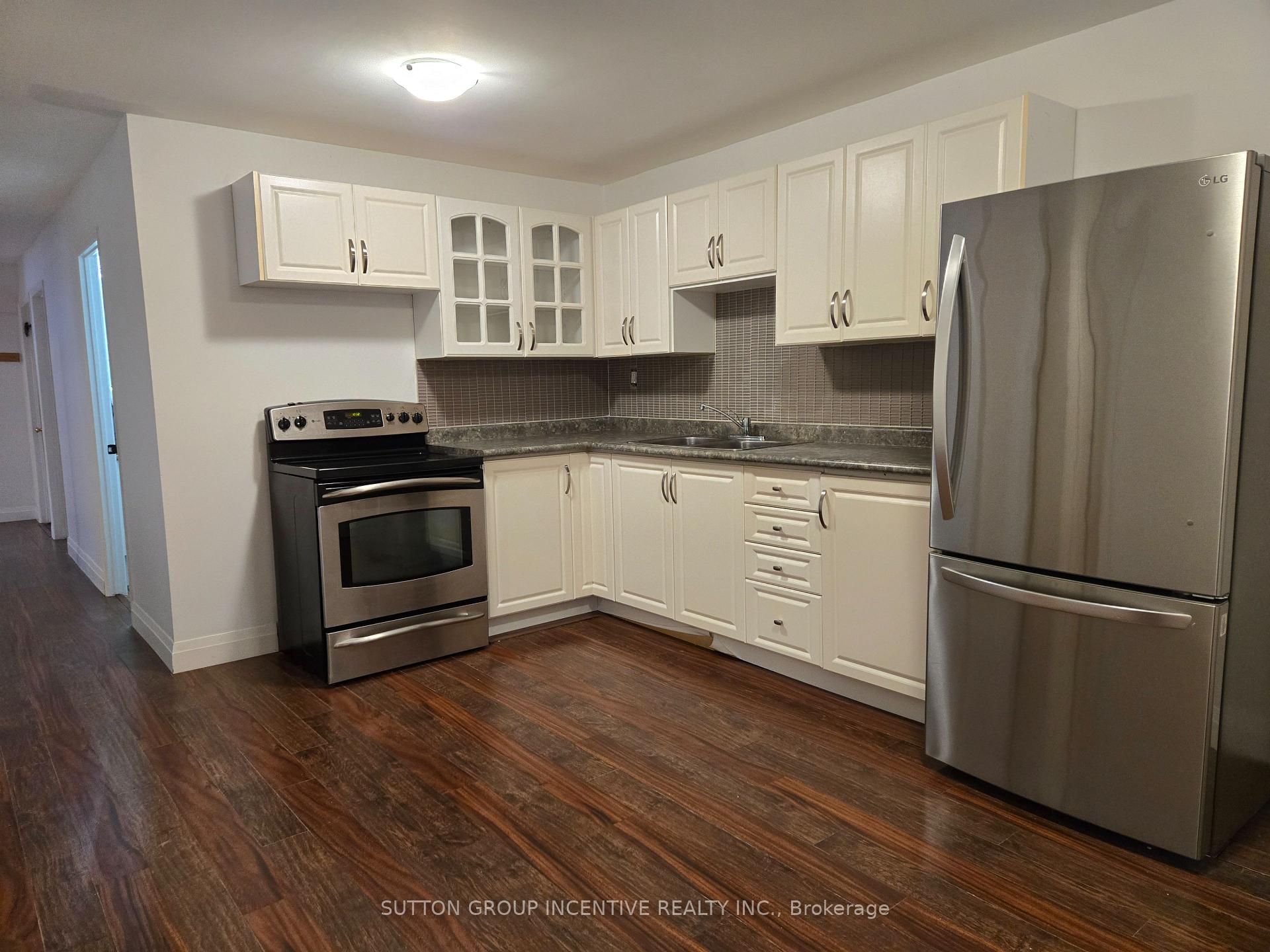 Photo 8 of Unit Lower, 211 Cliff Road, Barrie, South Shore — HOMEH