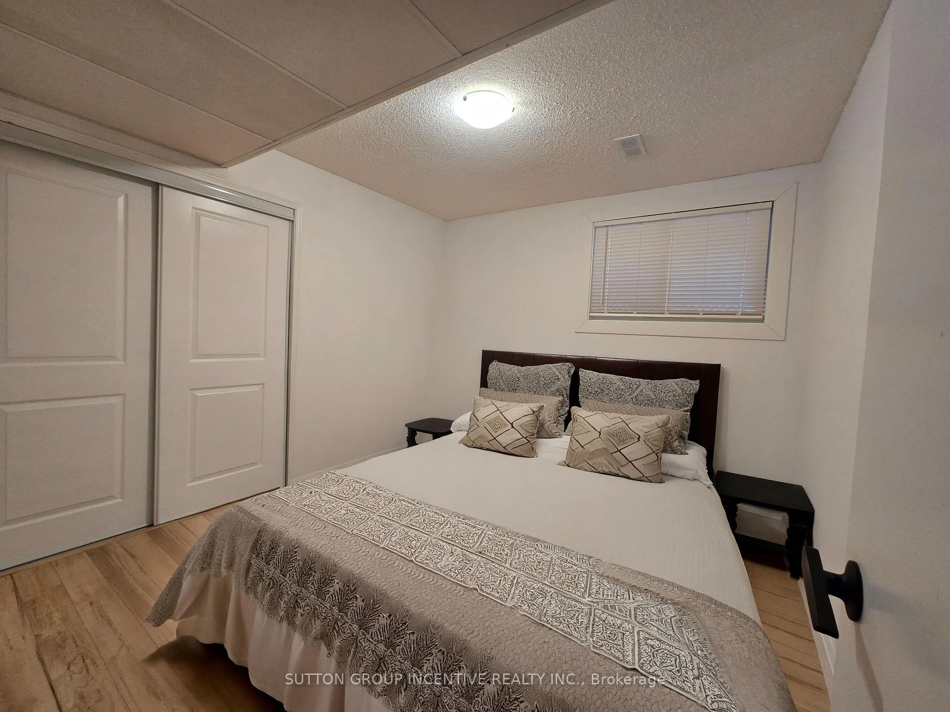 Photo 17 of Unit Lower, 211 Cliff Road, Barrie, South Shore — HOMEH