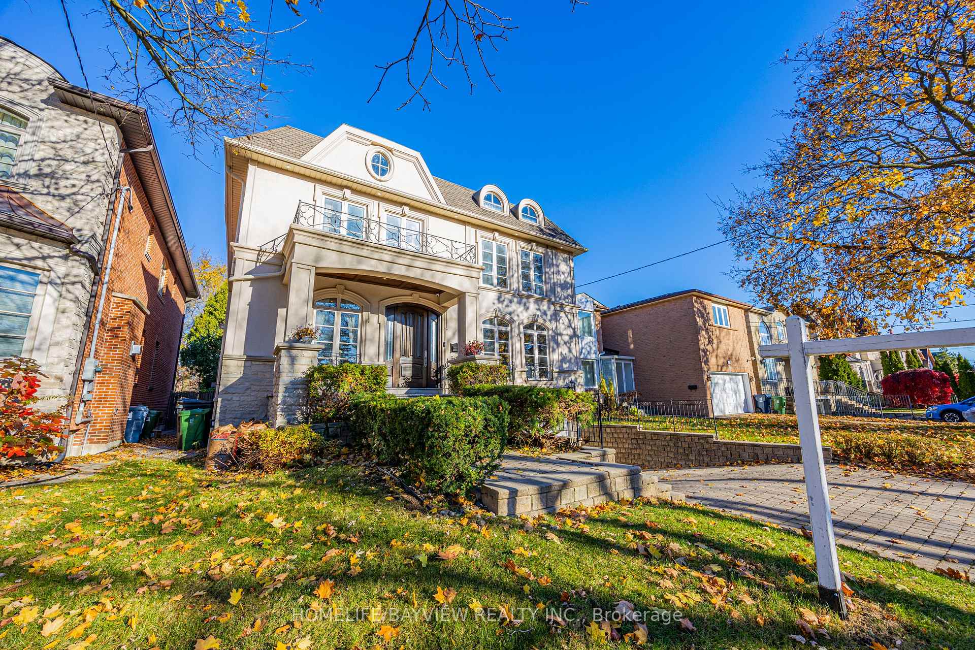 Photo 3 of 208 Holmes Avenue, North York, Willowdale East — HOMEH