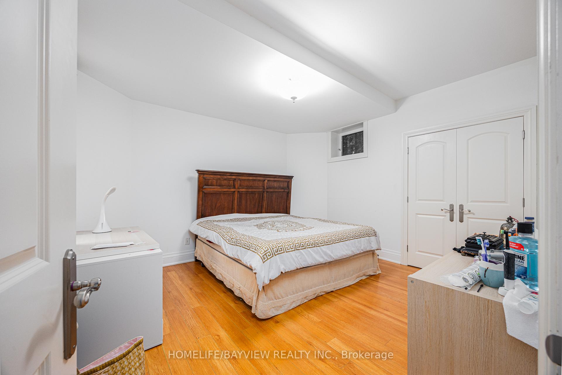 Photo 37 of 208 Holmes Avenue, North York, Willowdale East — HOMEH