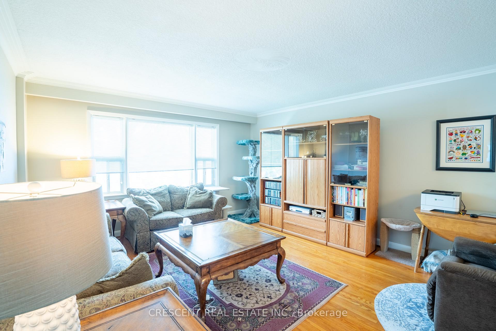 Photo 2 of Unit UPPER, 35 Laburnham Avenue, Etobicoke, Long Branch — HOMEH