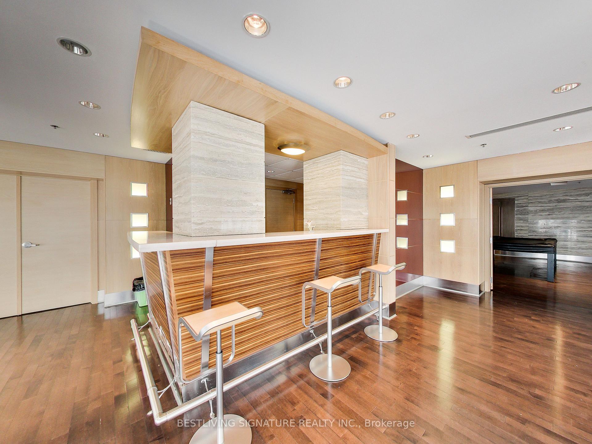 Photo 5 of Unit 1606, 21 Carlton Street, Toronto, Church-Yonge Corridor — HOMEH