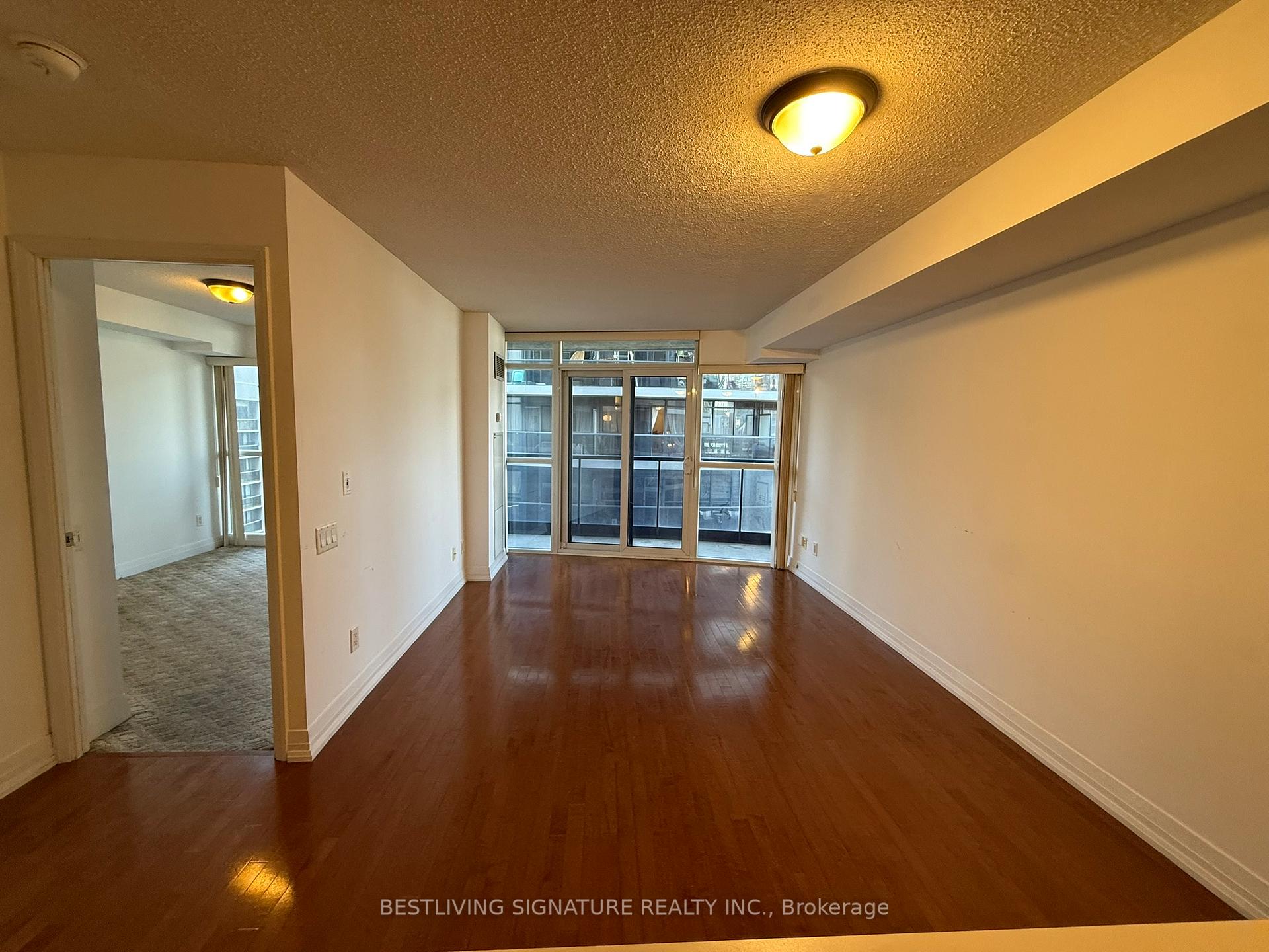 Photo 9 of Unit 1606, 21 Carlton Street, Toronto, Church-Yonge Corridor — HOMEH