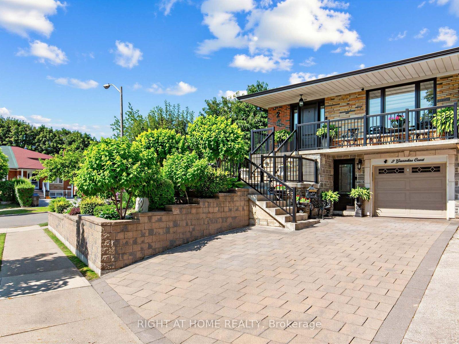 Photo 2 of 2 Grenadine Court, North York, Humber Summit — HOMEH