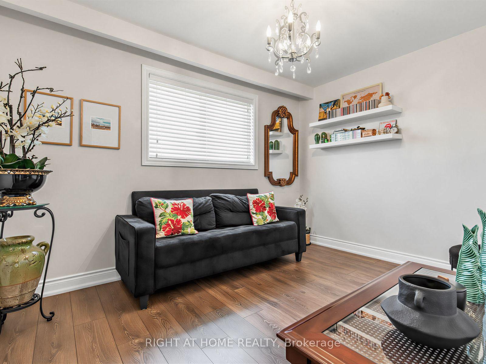 Photo 16 of 2 Grenadine Court, North York, Humber Summit — HOMEH