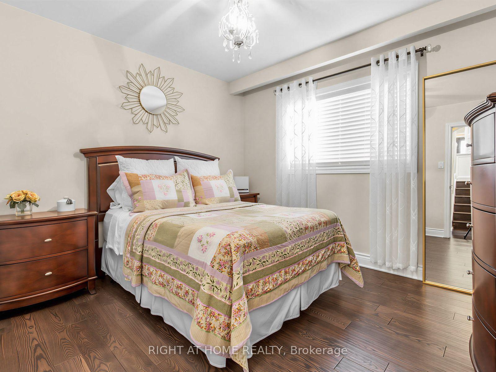 Photo 19 of 2 Grenadine Court, North York, Humber Summit — HOMEH