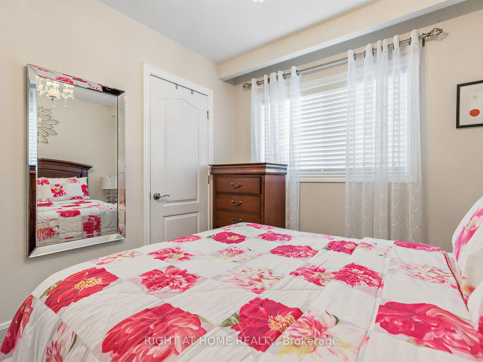 Photo 22 of 2 Grenadine Court, North York, Humber Summit — HOMEH