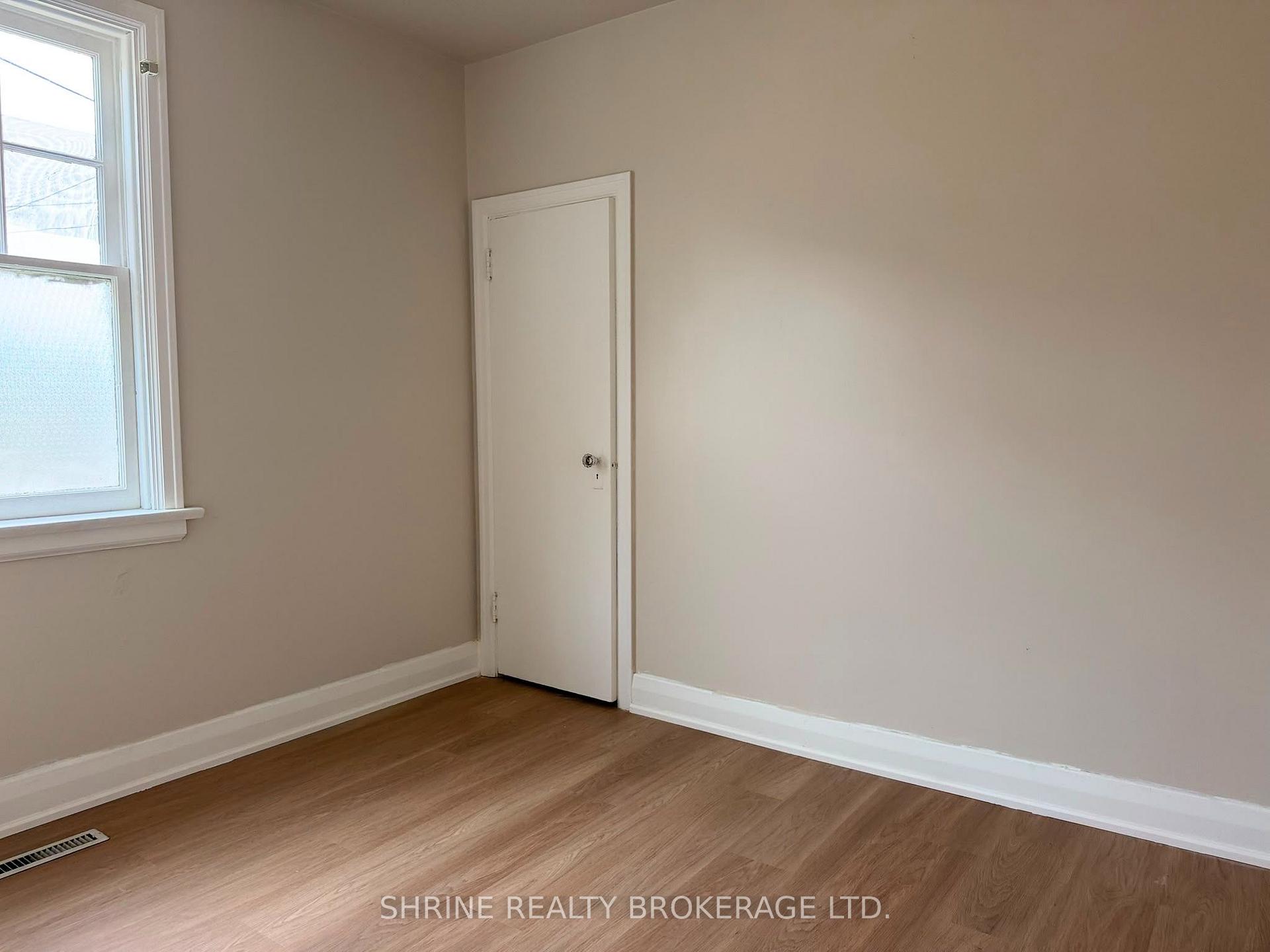 Photo 4 of 367 Springbank Drive, London, South D — HOMEH