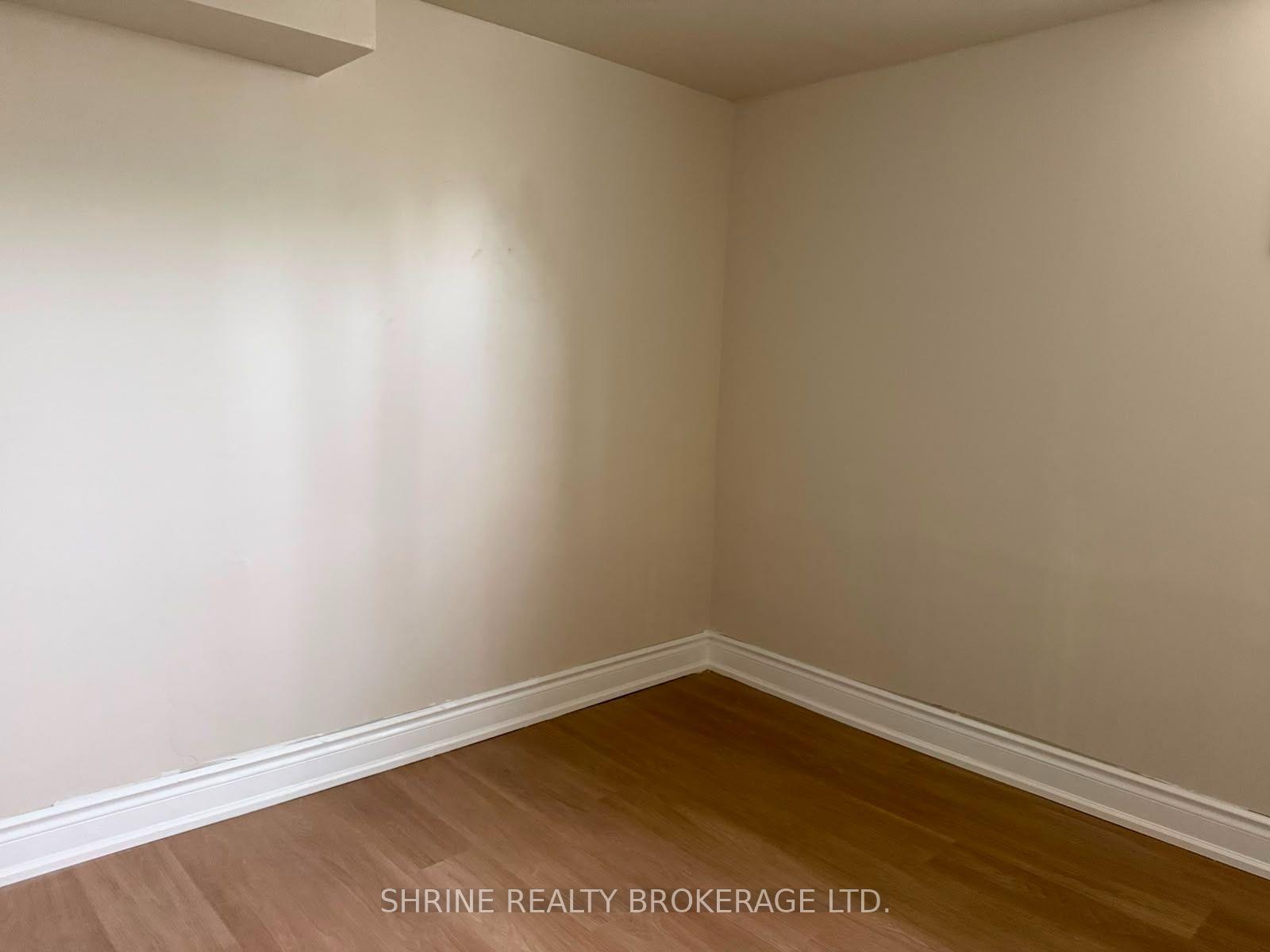 Photo 13 of 367 Springbank Drive, London, South D — HOMEH
