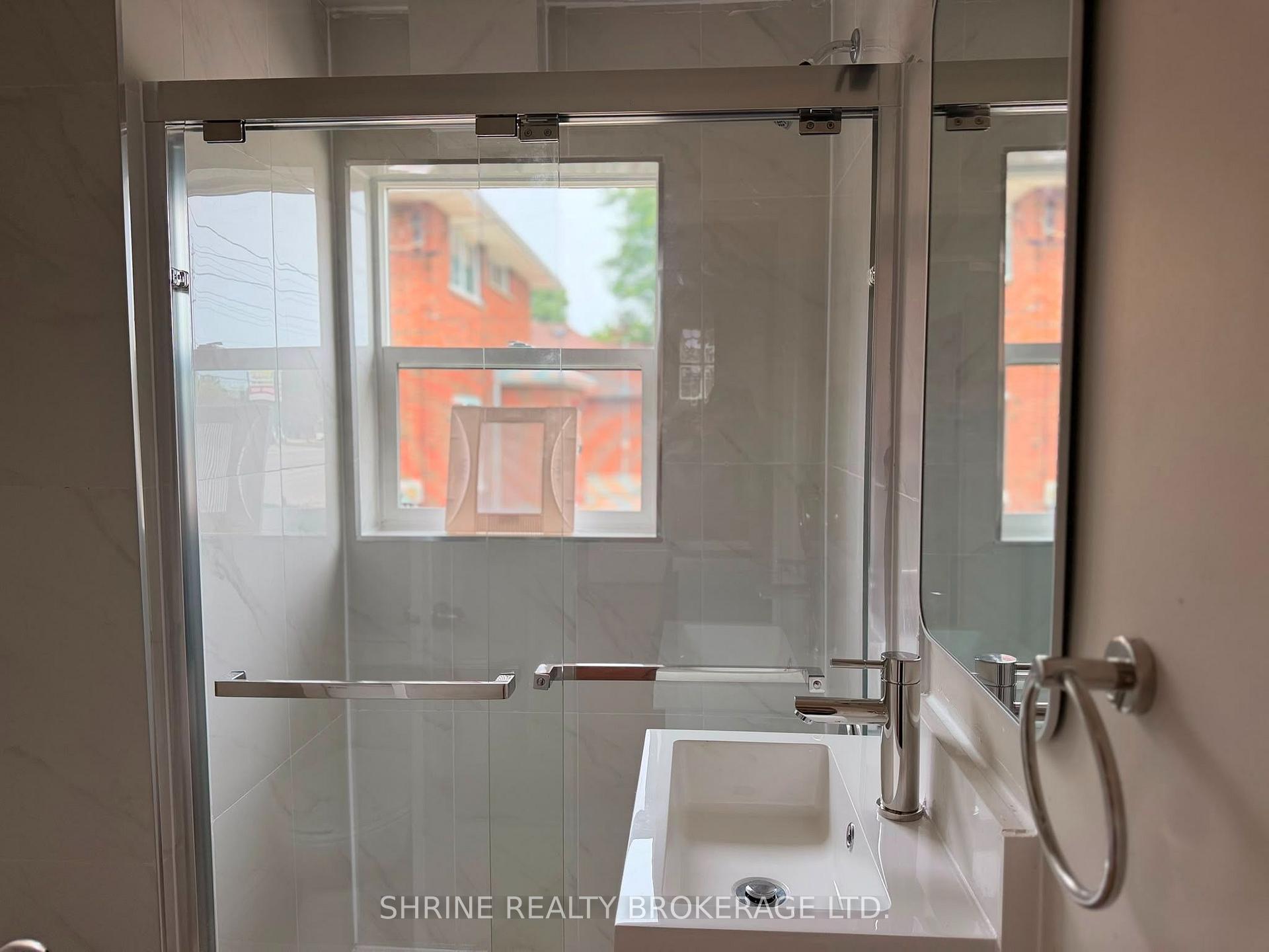 Photo 15 of 367 Springbank Drive, London, South D — HOMEH