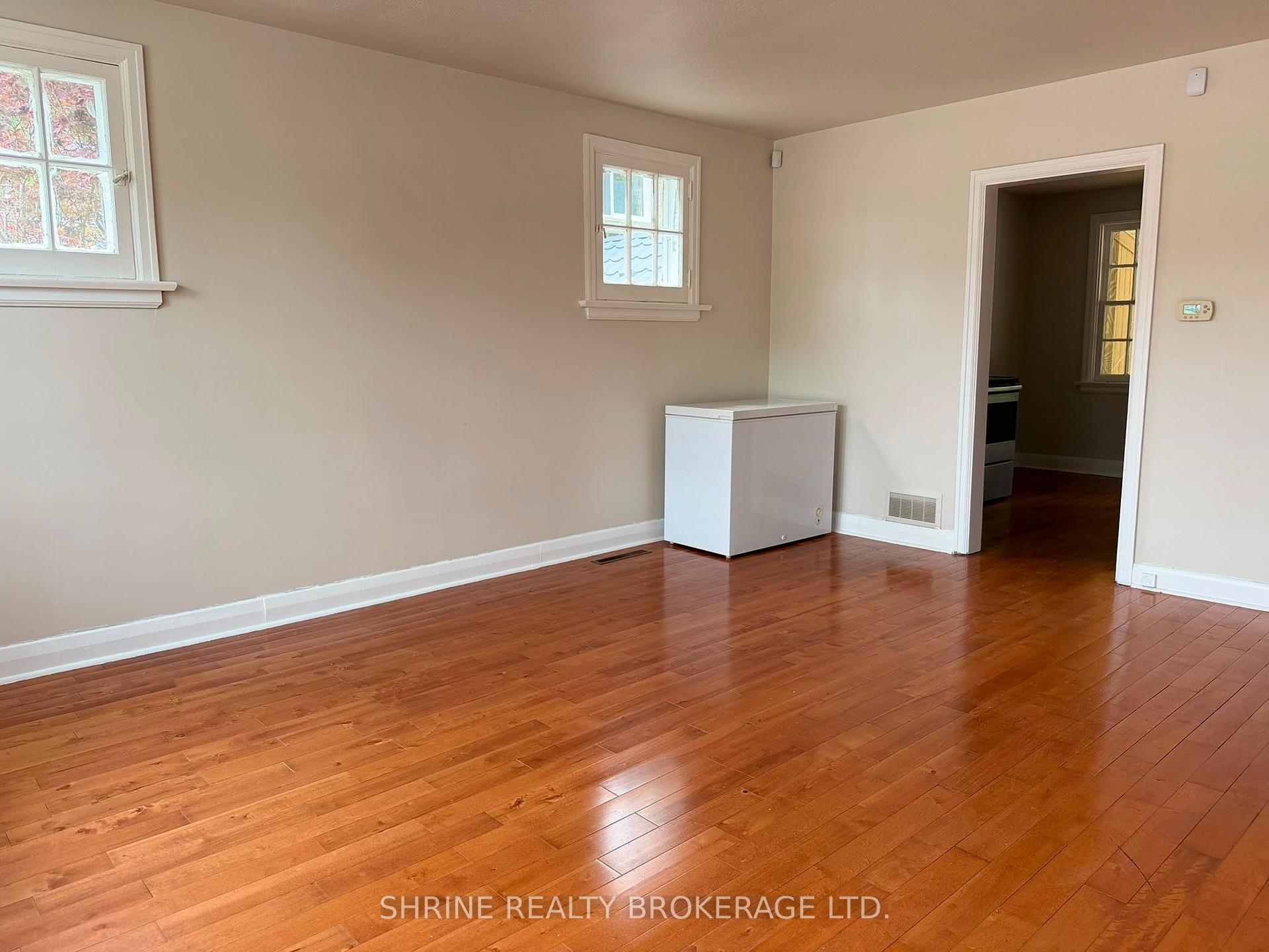 Photo 17 of 367 Springbank Drive, London, South D — HOMEH