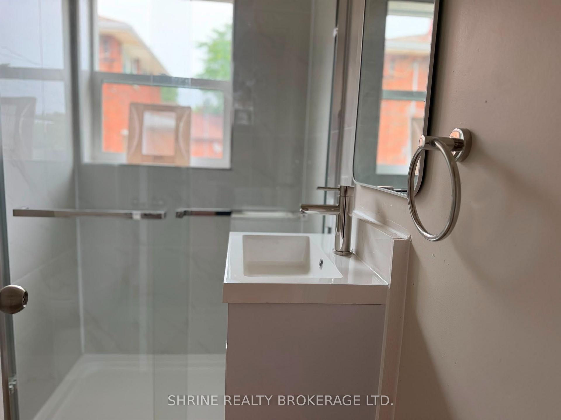 Photo 18 of 367 Springbank Drive, London, South D — HOMEH