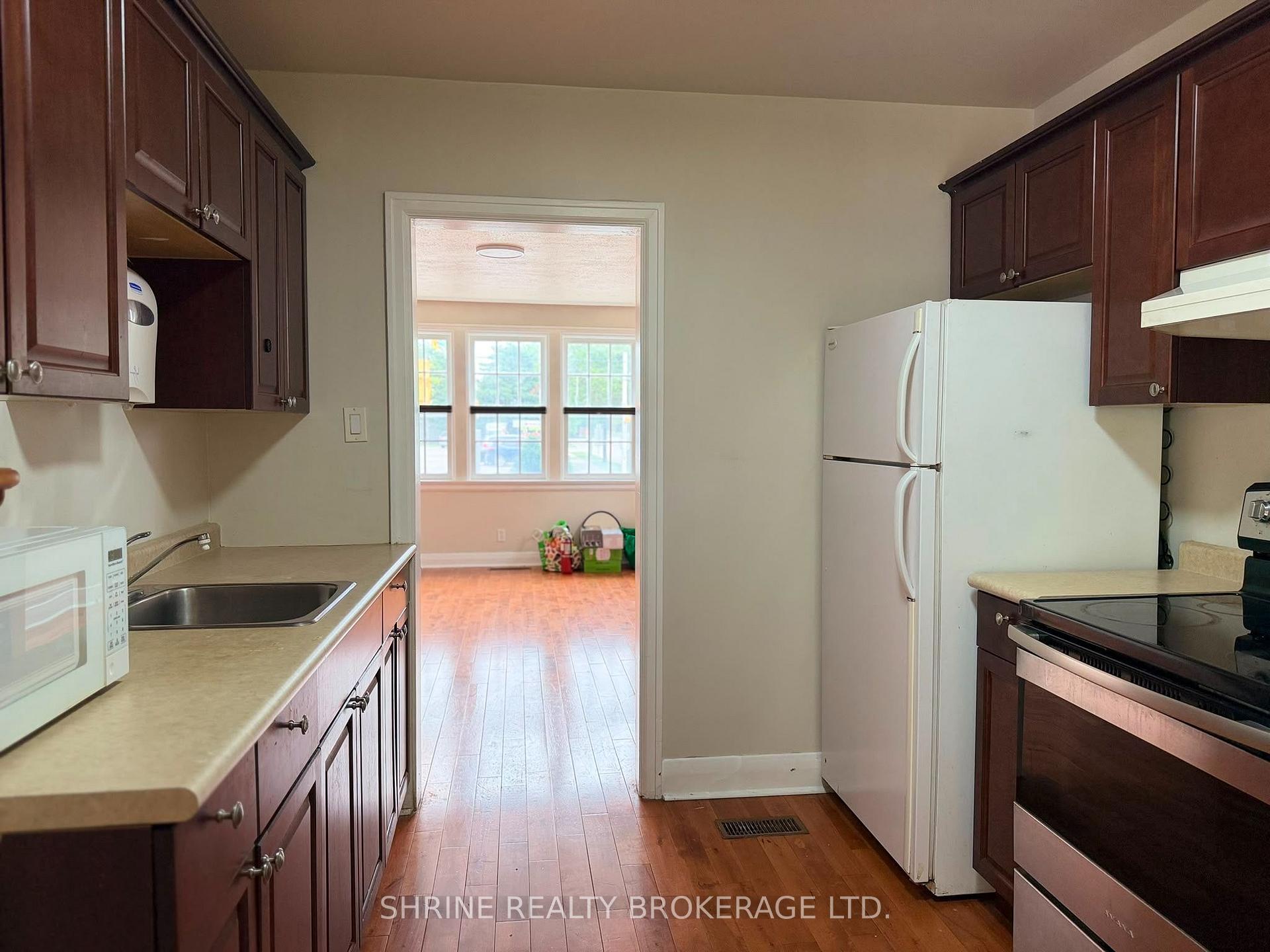 Photo 19 of 367 Springbank Drive, London, South D — HOMEH