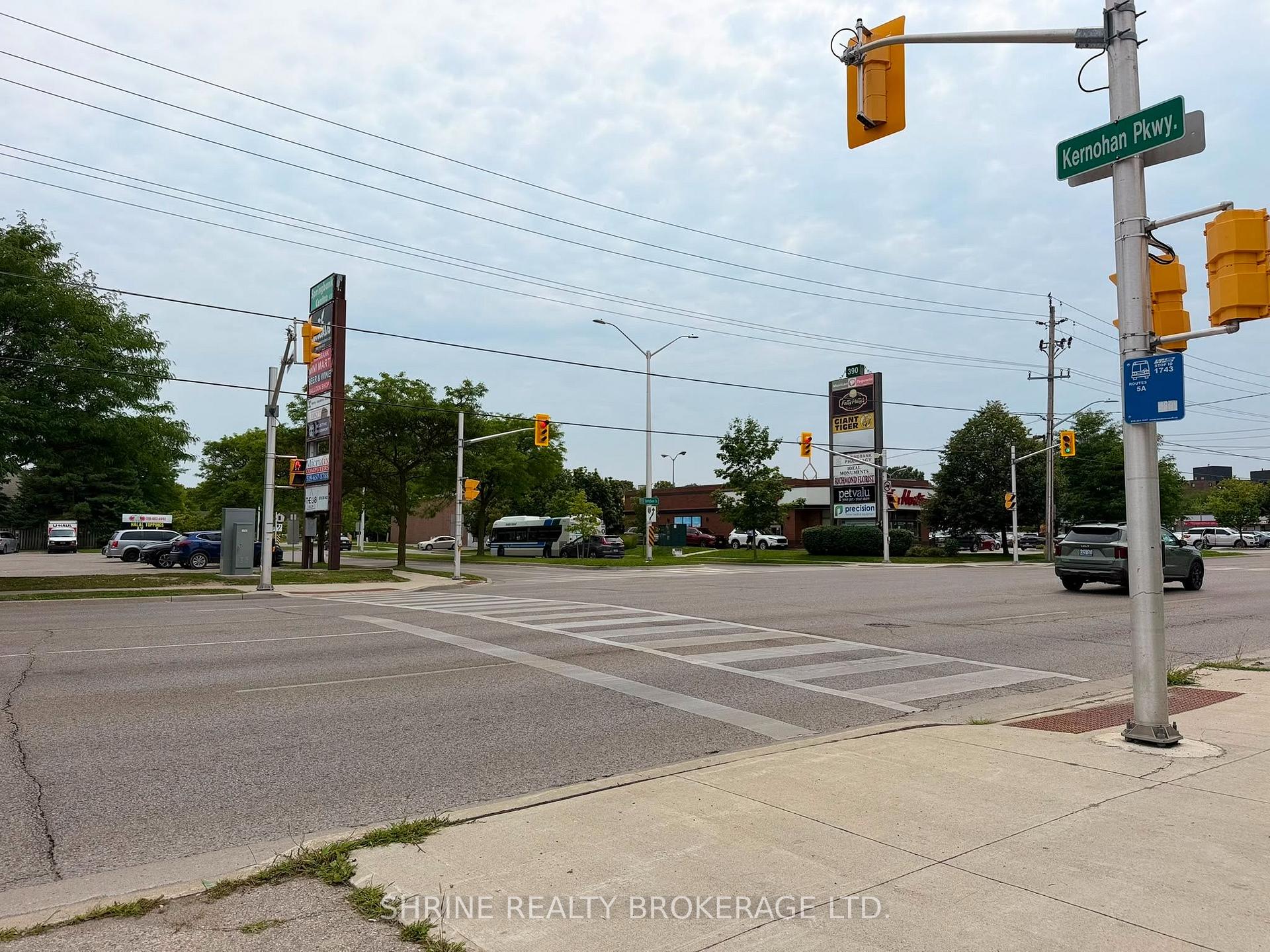 Photo 28 of 367 Springbank Drive, London, South D — HOMEH