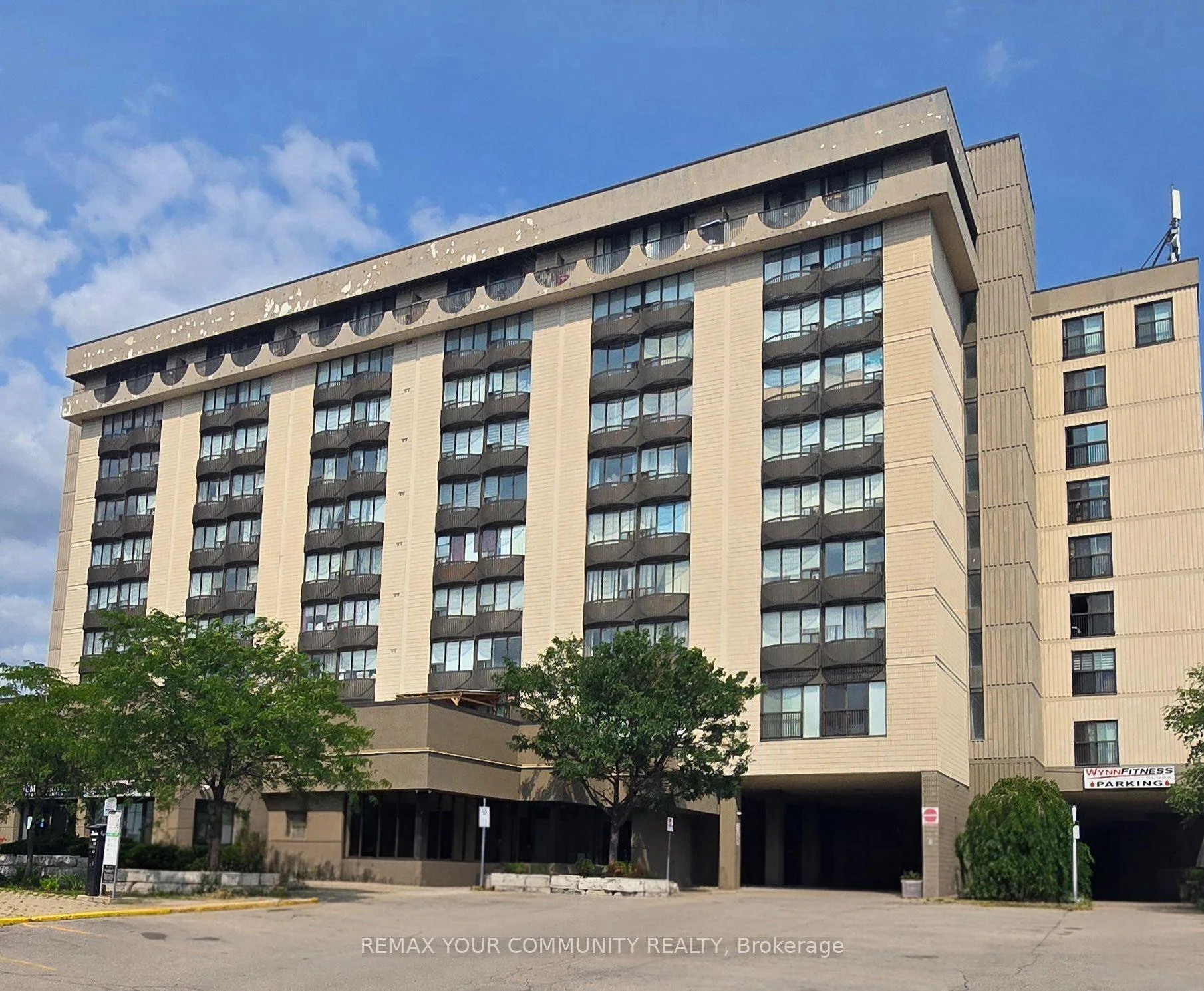 Photo of Unit 413, 2737 Keele Street