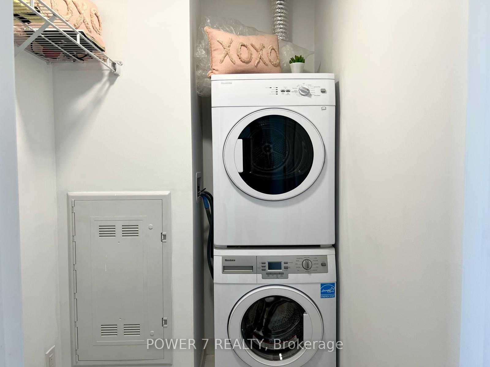 Photo 10 of Unit 4402, 50 Charles Street E, Toronto, Church-Yonge Corridor — HOMEH