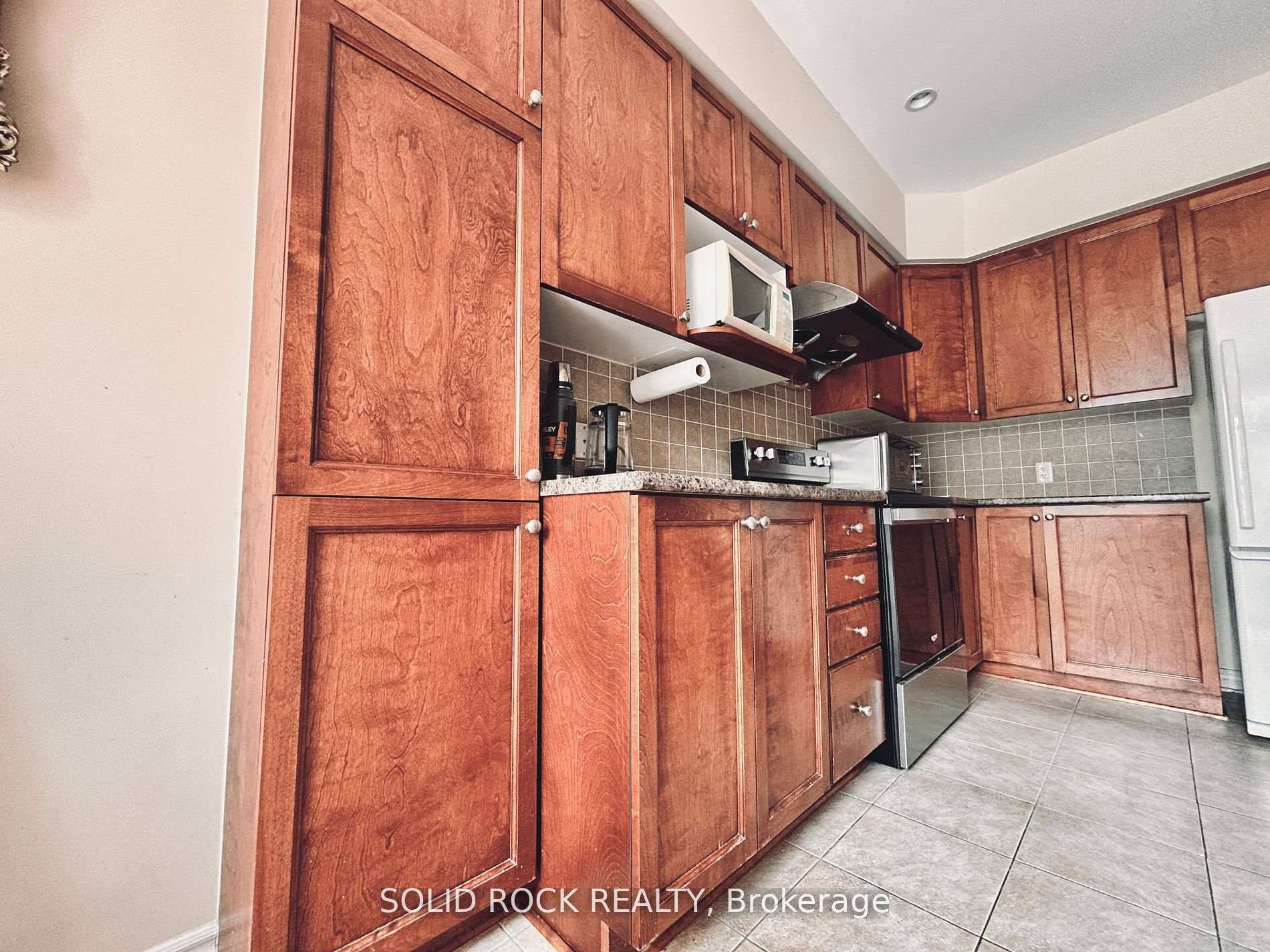 Photo 10 of 66 Madelon Drive, Ottawa, Barrhaven - Longfields — HOMEH