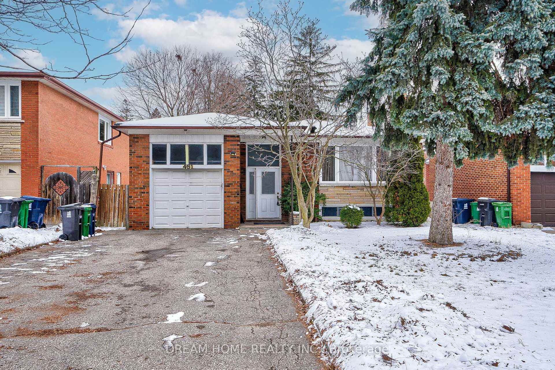 Photo 1 of Unit Main, 451 Kenneth Avenue, North York, Willowdale East — HOMEH