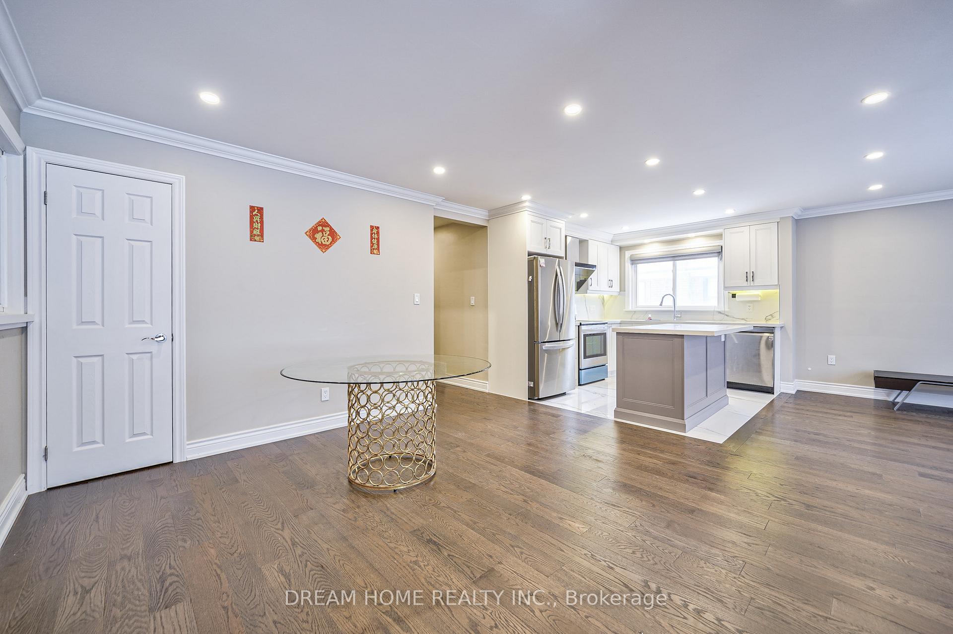 Photo 4 of Unit Main, 451 Kenneth Avenue, North York, Willowdale East — HOMEH
