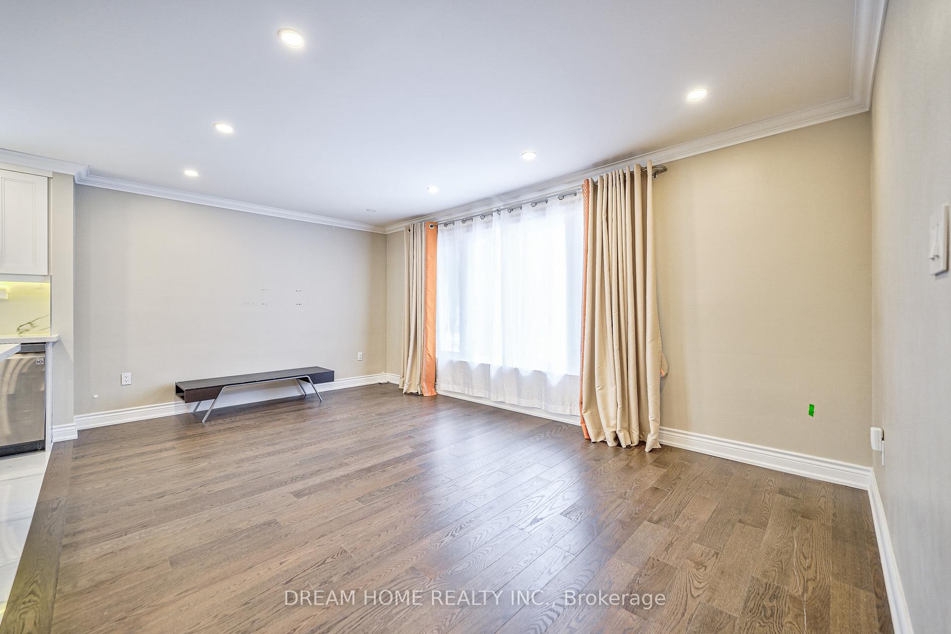 Photo 7 of Unit Main, 451 Kenneth Avenue, North York, Willowdale East — HOMEH