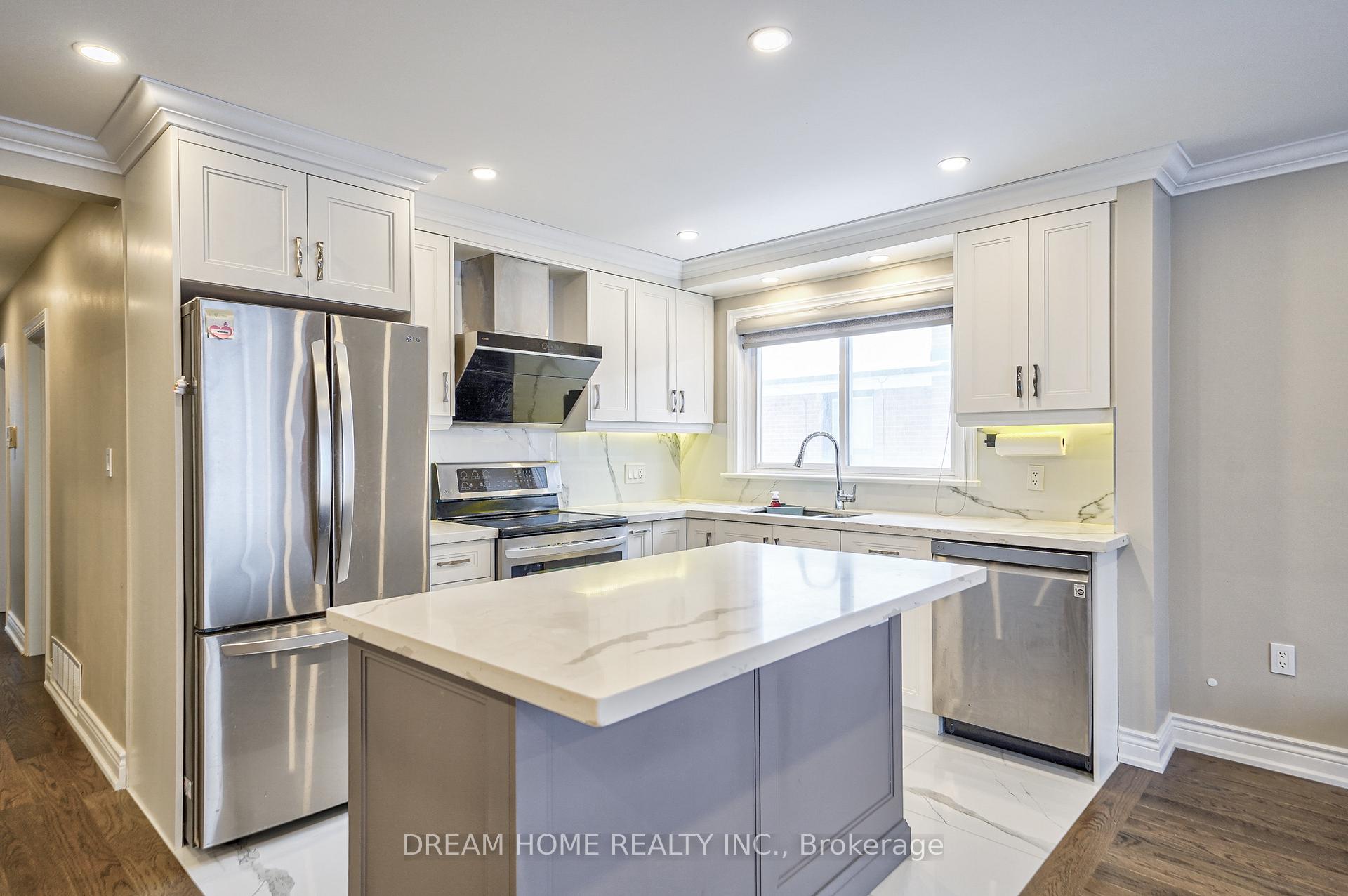 Photo 10 of Unit Main, 451 Kenneth Avenue, North York, Willowdale East — HOMEH