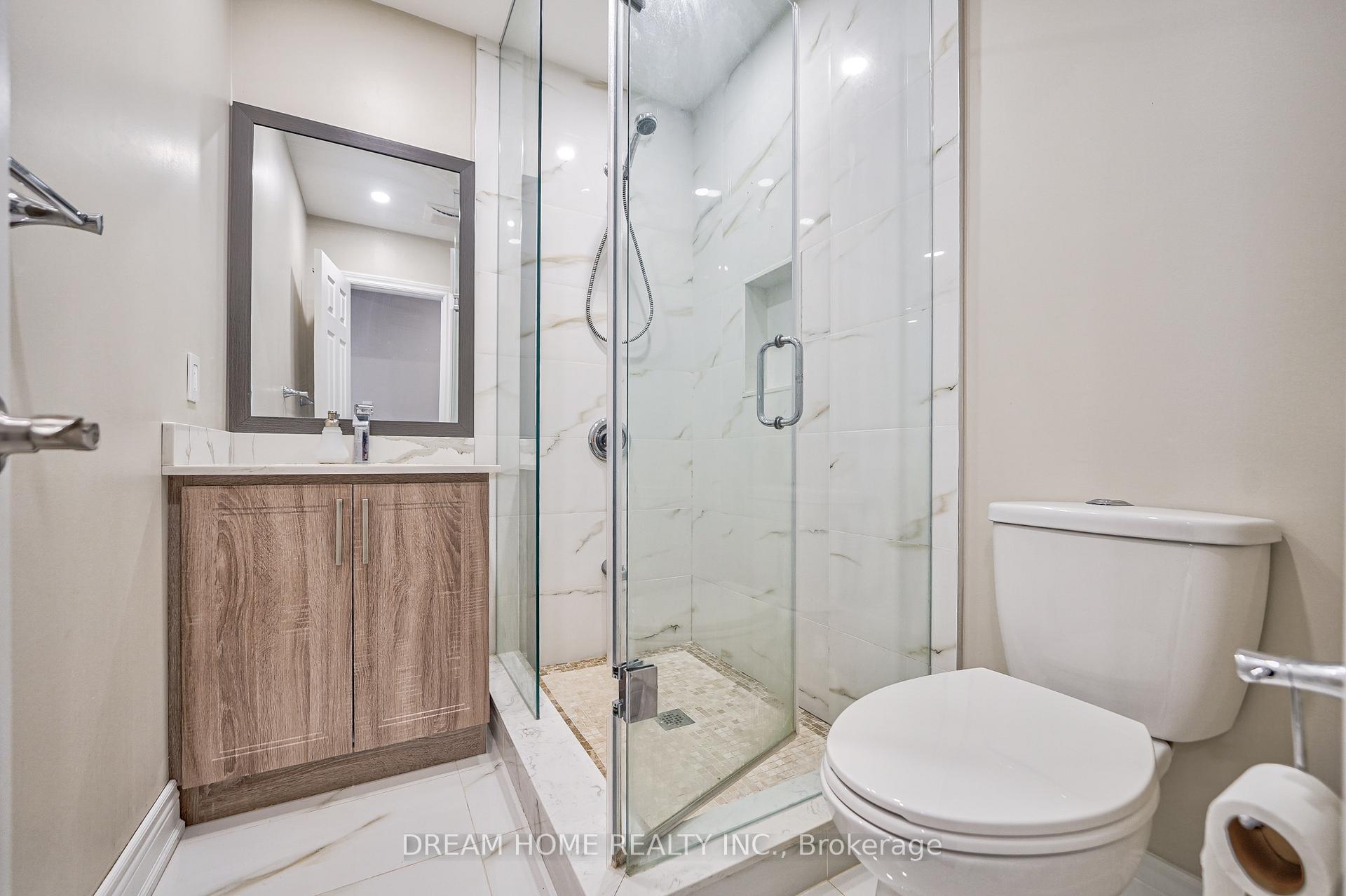 Photo 13 of Unit Main, 451 Kenneth Avenue, North York, Willowdale East — HOMEH