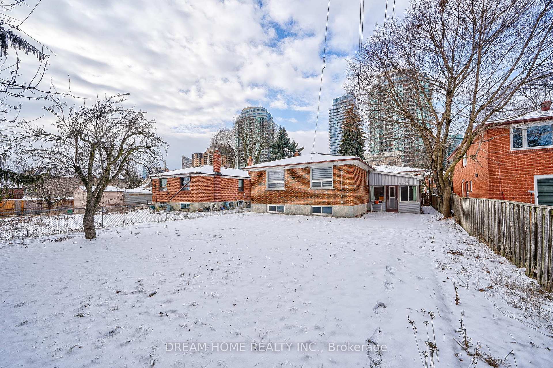 Photo 25 of Unit Main, 451 Kenneth Avenue, North York, Willowdale East — HOMEH