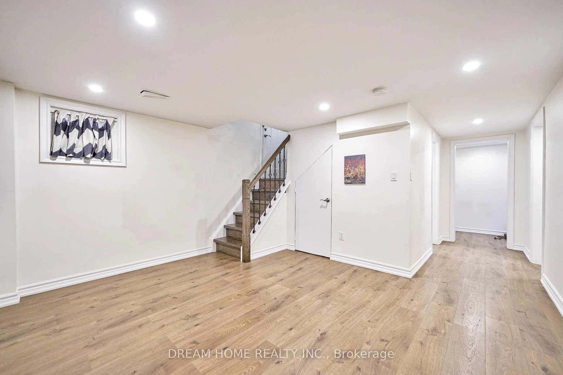 Photo 26 of Unit Main, 451 Kenneth Avenue, North York, Willowdale East — HOMEH